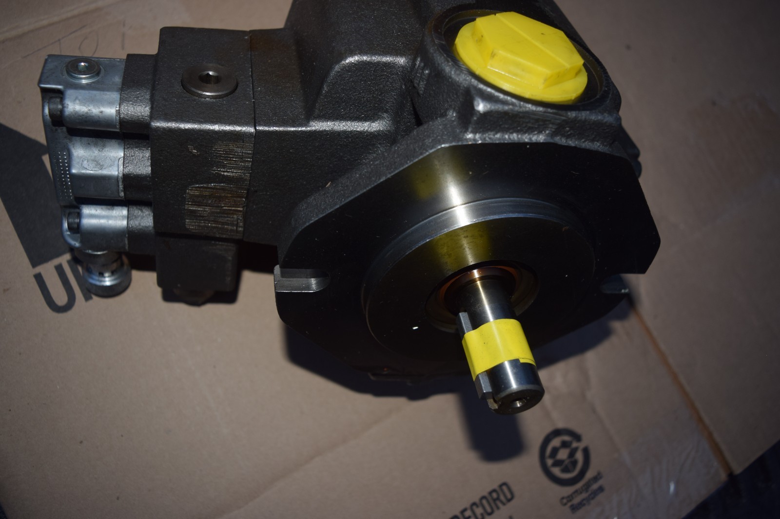 BOSCH 0513500220 Vane Pump
