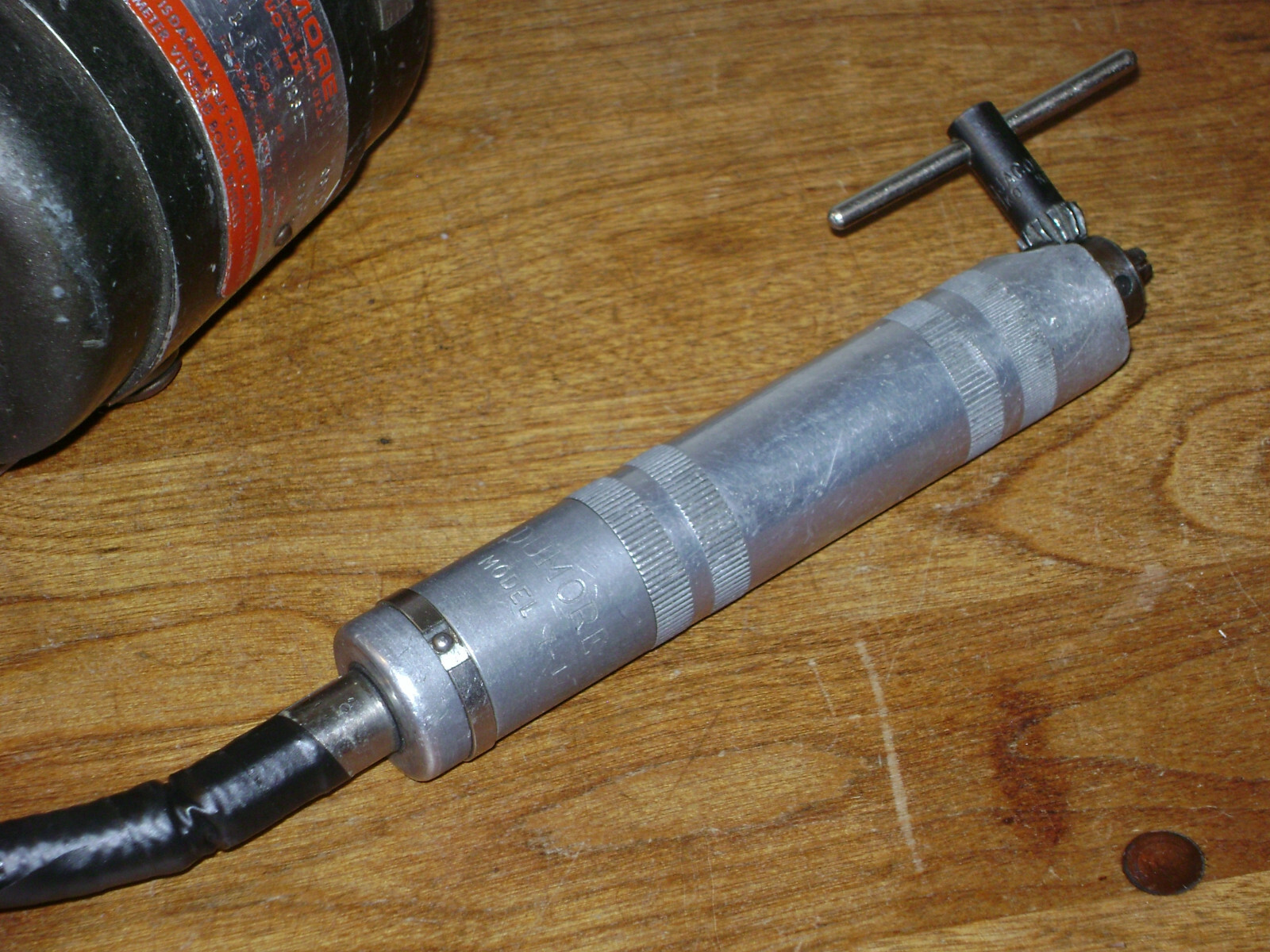 DUMORE FLEX ARM HAND GRINDER w/ DUMORE DRILL CHUCK