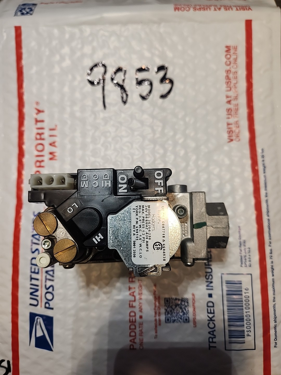 York White-Rodgers 698155 36J54-250 Furnace Gas Valve Used Free Shipping