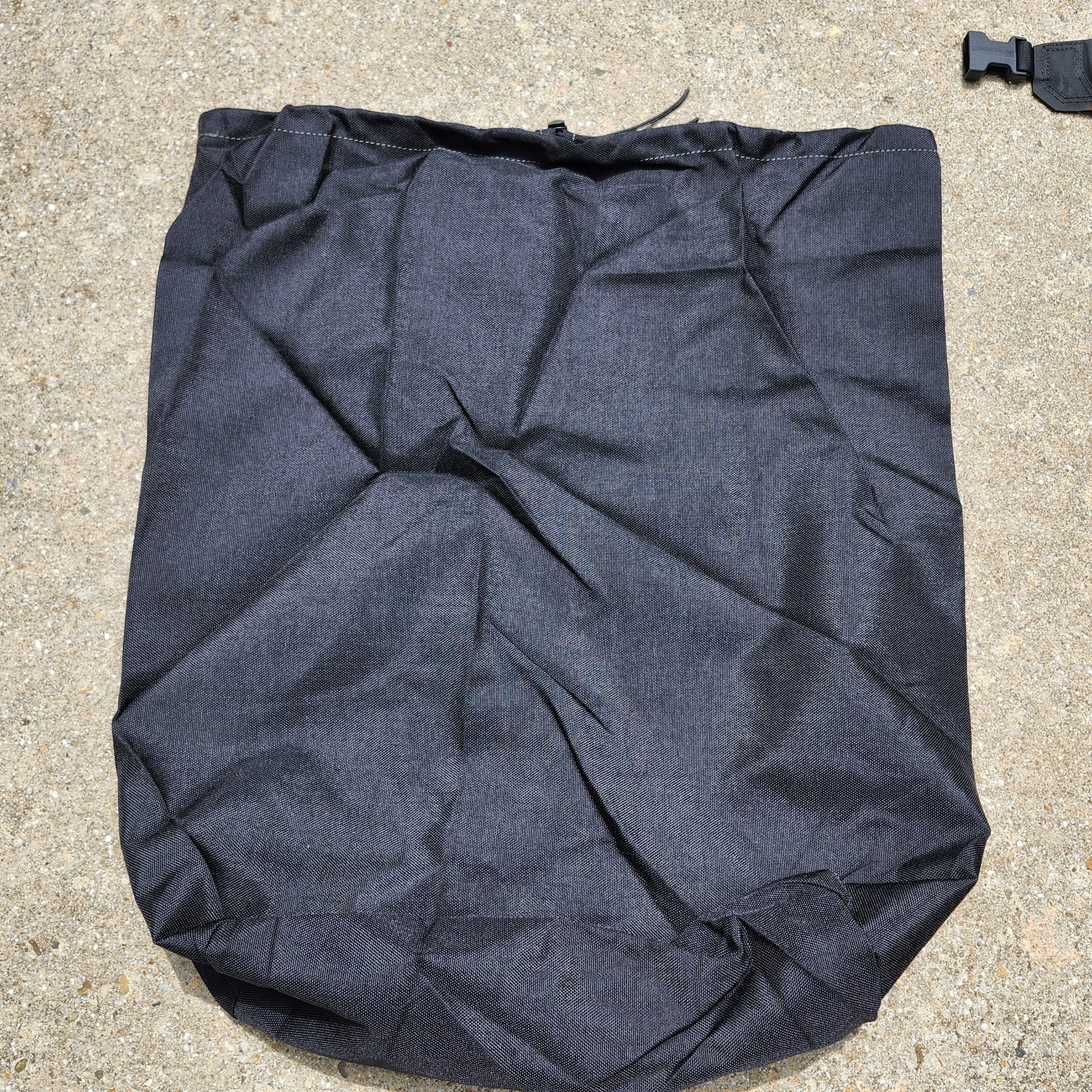Watershed Zip Dry SOF Waterproof Bag System MEDIUM UTILITY DRYBAG Black w/ Liner