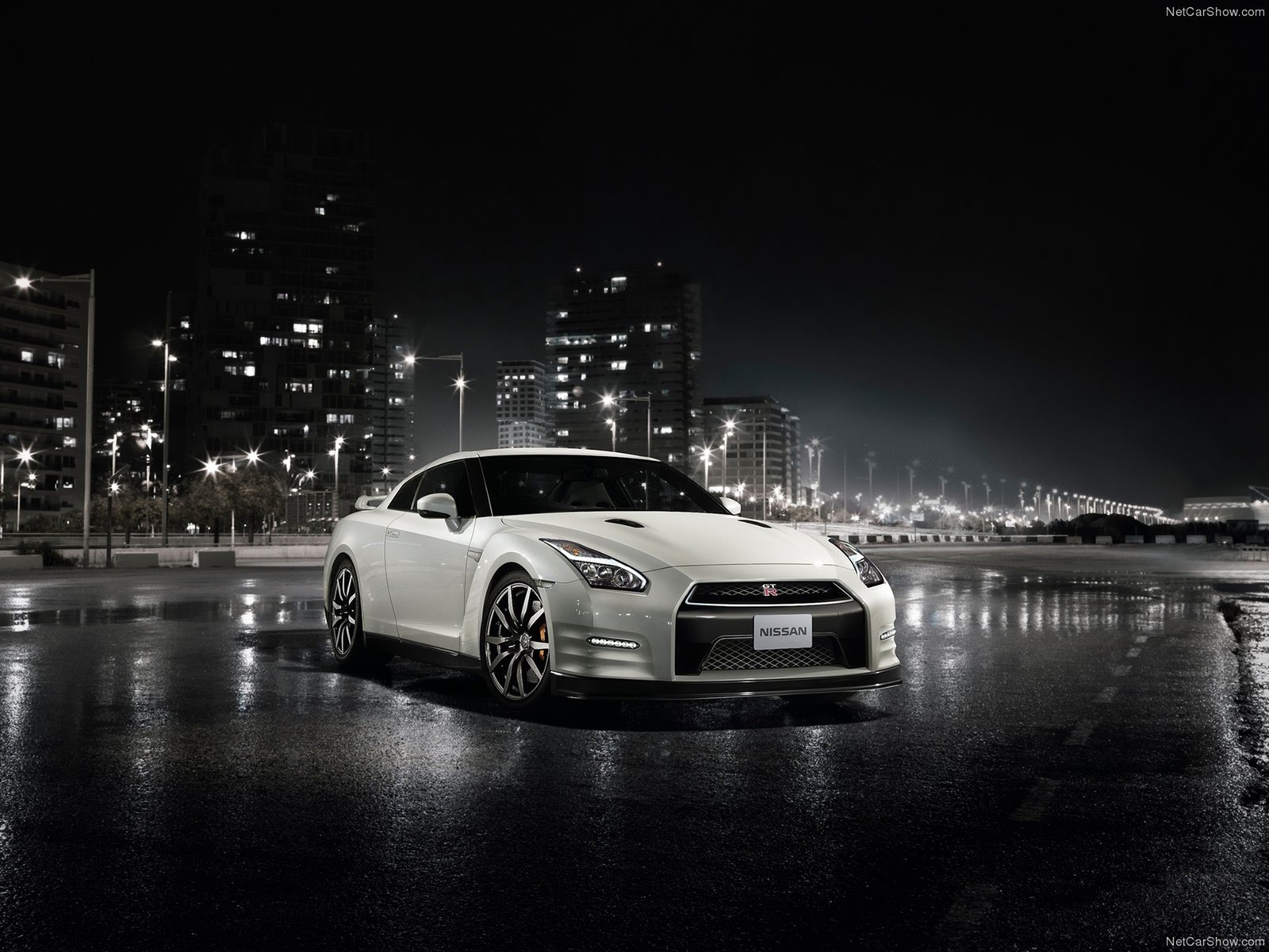 Cars nissan gt r 2015 supercar car godzilar night city Desk Mat Stitched