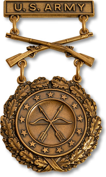 ARMY EXCELLENCE IN COMPETITION BRONZE RIFLE  USA MADE MILITARY BADGE