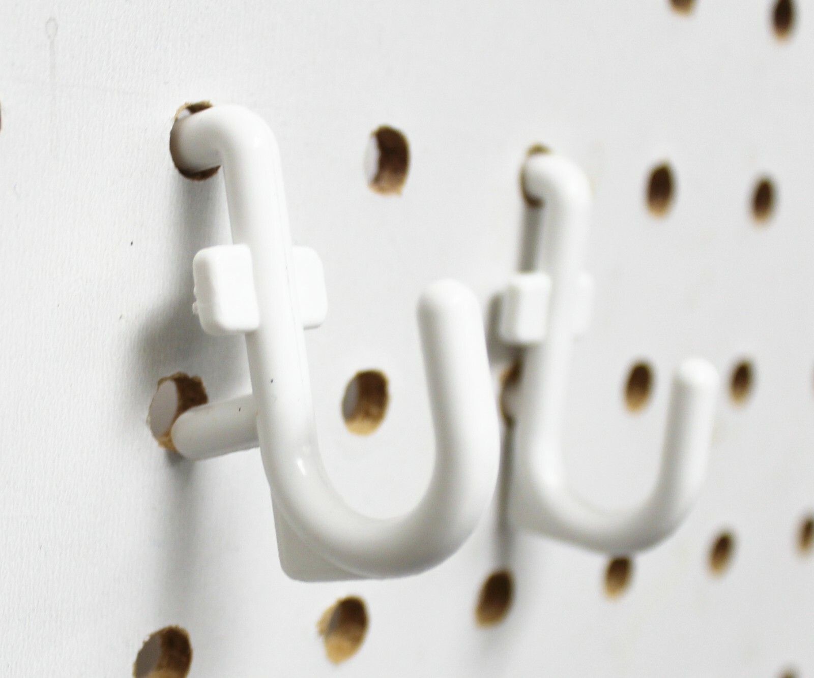 Plastic White J Hook Peg Board Hook Kit Tool Storage Craft Hooks Pick A Pack
