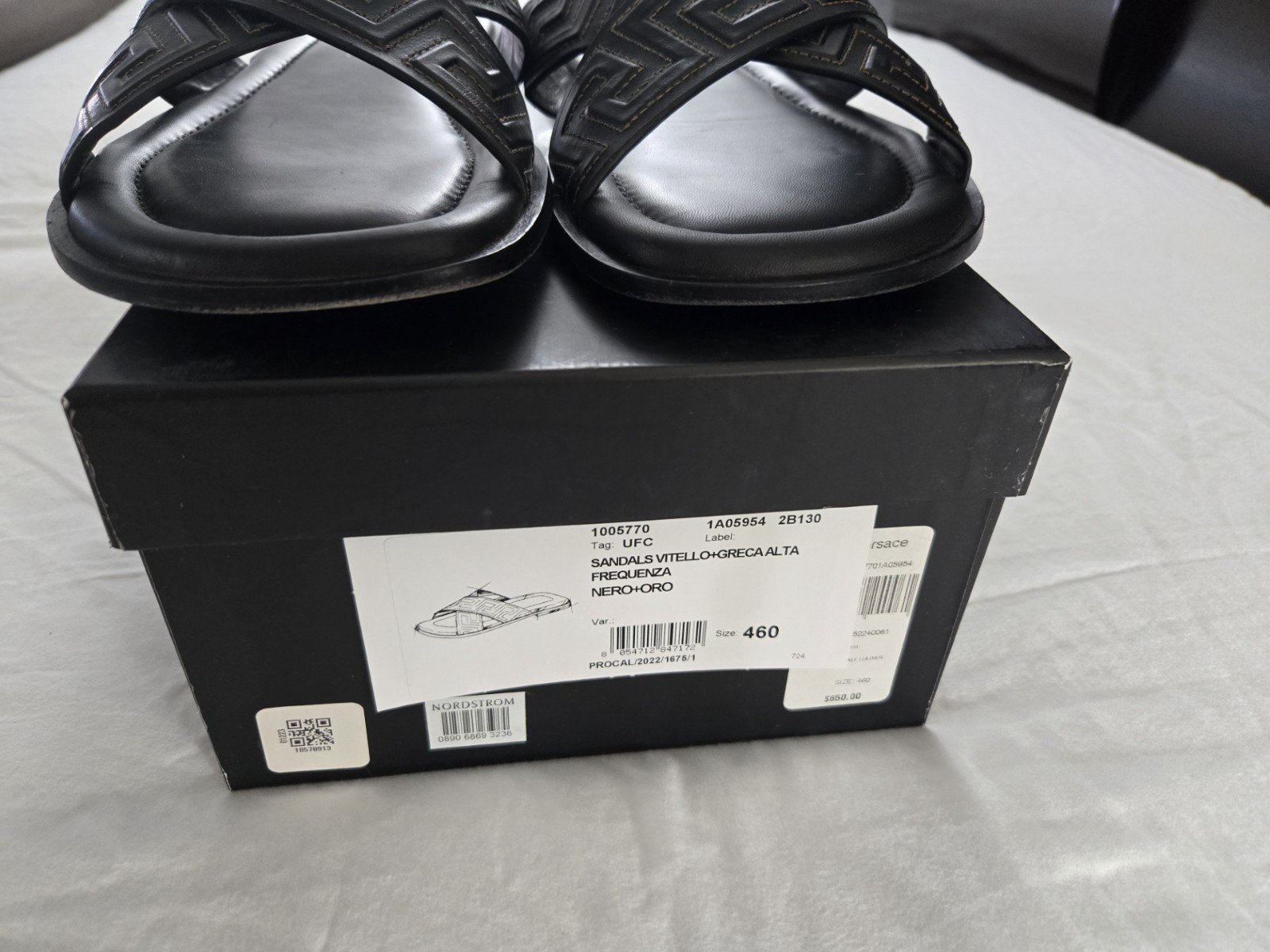 VERSACE MENS SANDALS BLACK. SIZE 13D