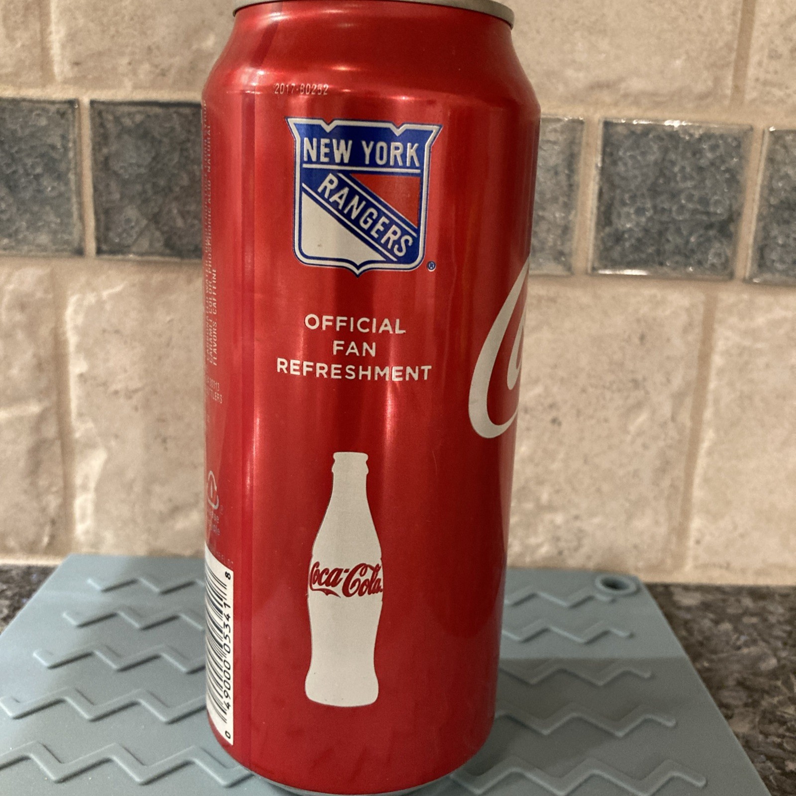 16oz Coca Cola Vintage New York Rangers Commemorative Soda Can