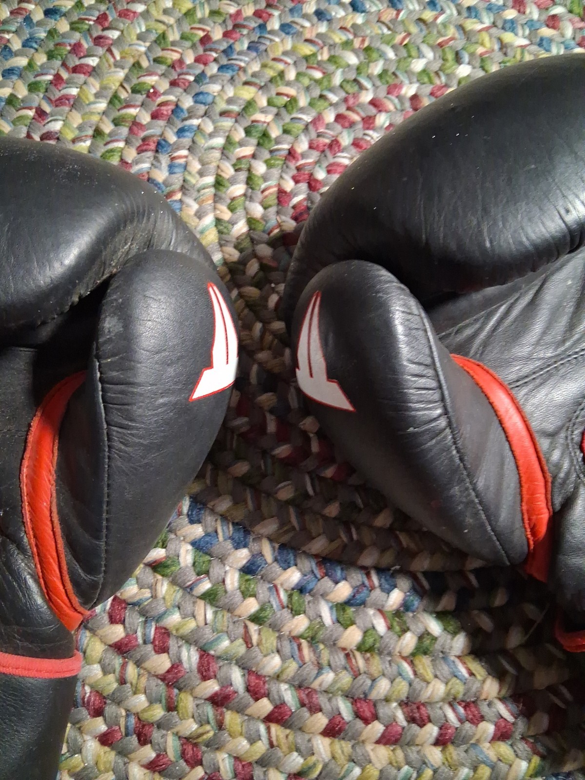 Throwdown MMA Gloves 4 Oz.