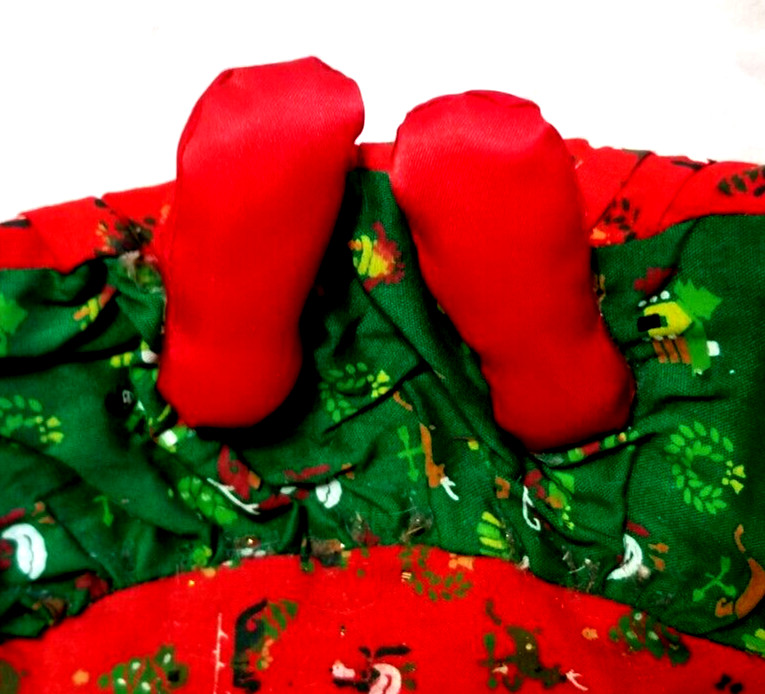 Spectacle Santa Gift Bread Basket Wicker w Xmas Red Green Holiday Cloth VTG