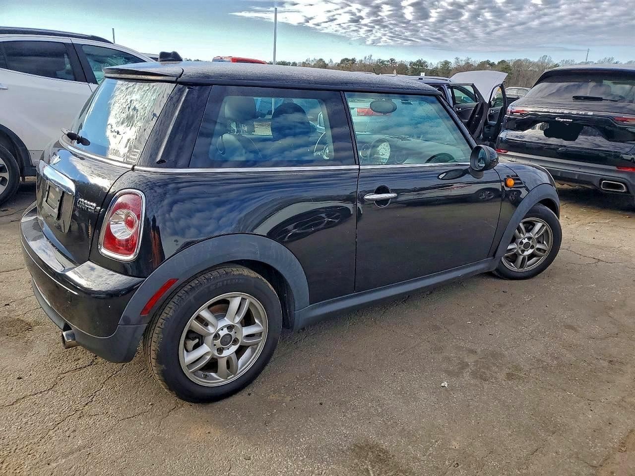 MINI 1 2013 Glove Box 5008698