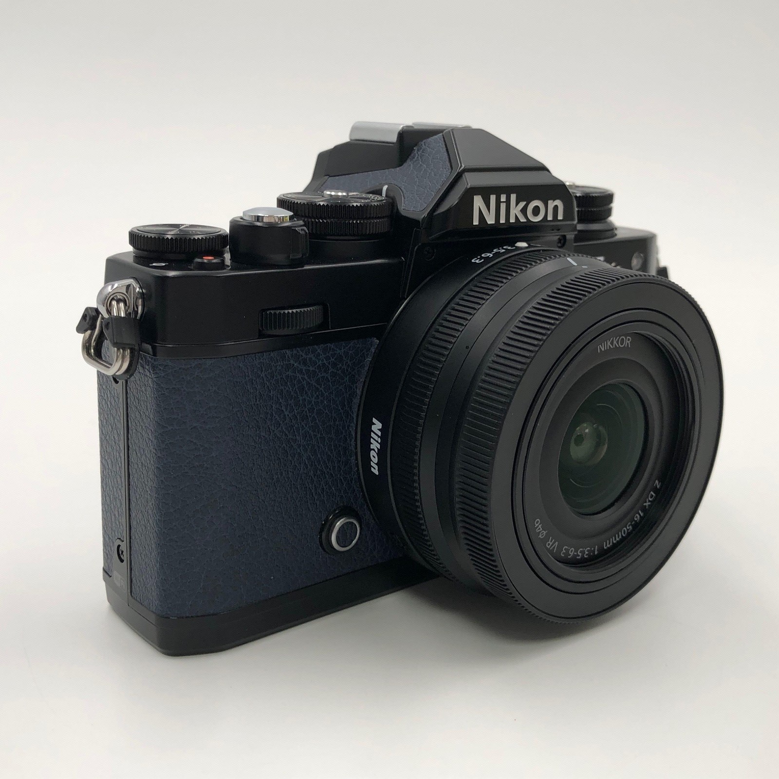 Nikon Z fc Mirrorless Digital Camera Black Body+Z DX 16-50mm f/3.5-6.3 VR Lens