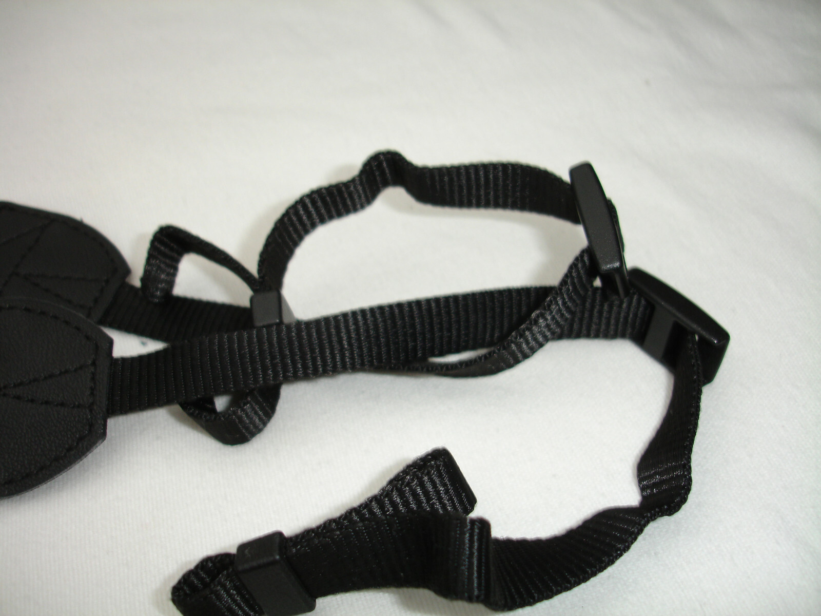 NIKON D850 CAMERA NECK STRAP , AN-DC18 , OEM