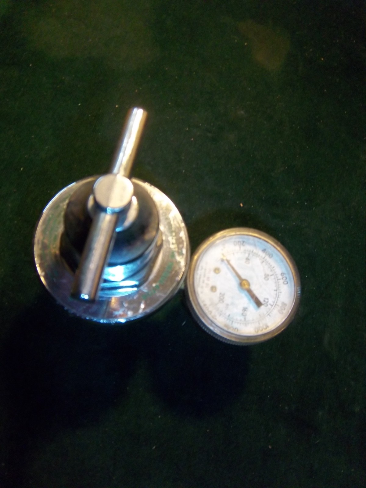 NEW AIRCO Oxygen Line Regulator - 024-CGA 200 PSI ~ Aisle B