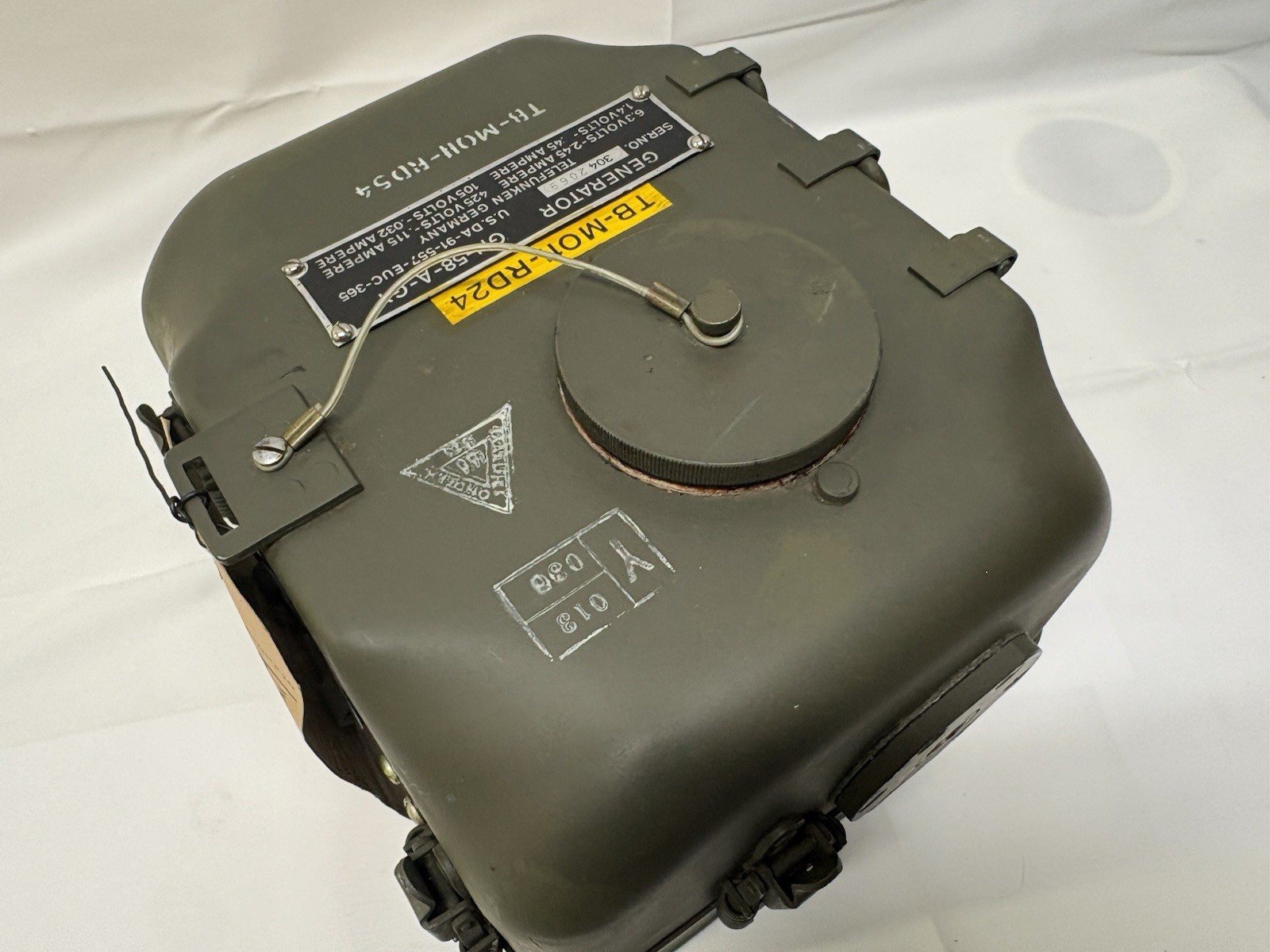 Vintage U.S. military hand generator GN-58-A-GY, made by Telefunken Germany