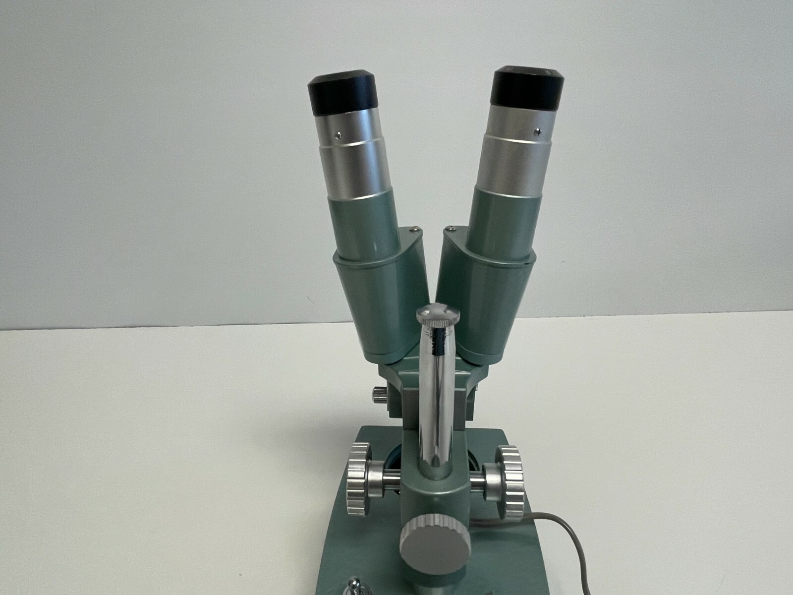 Vintage Ken-A-Vision Microscope with Eyepieces