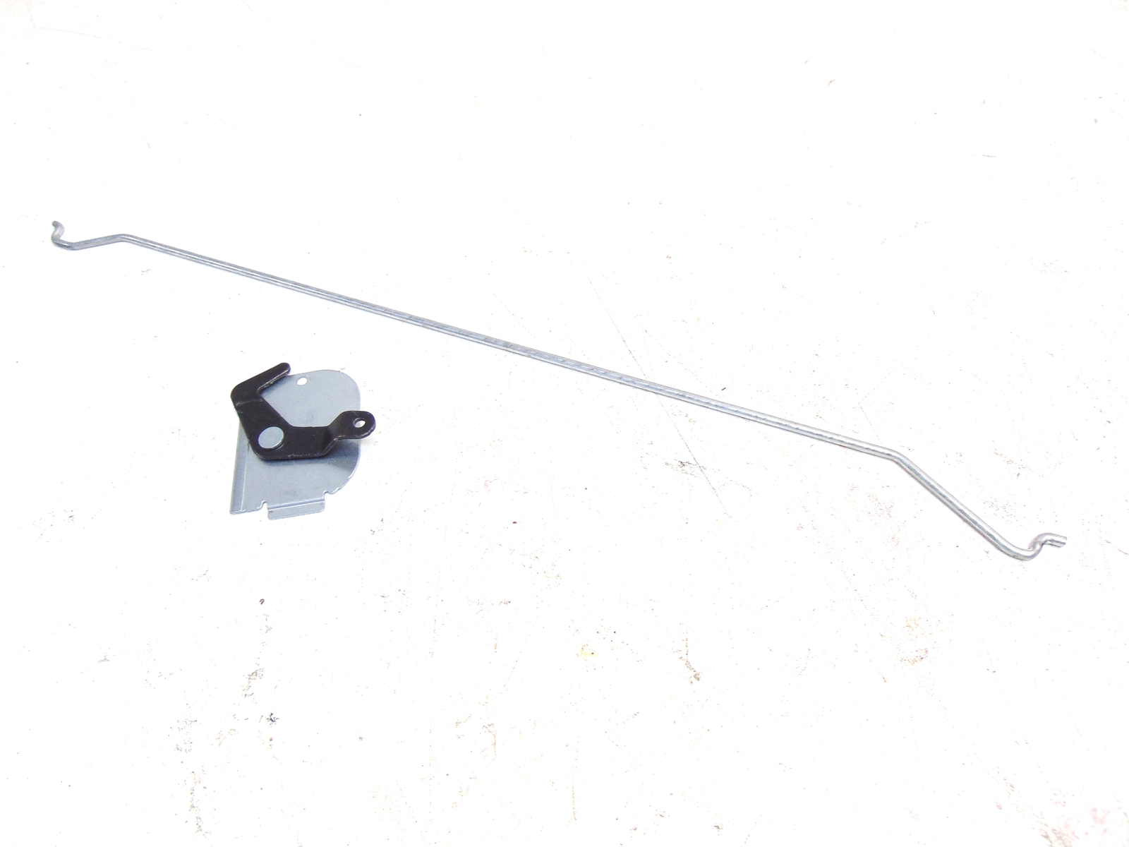 Frigidaire Electric Range GCFI3060BFA Latch Assembly