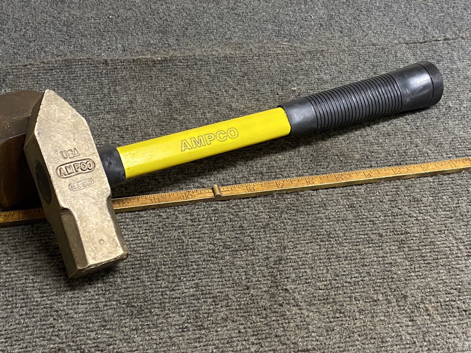 Ampco Safety Tools H-41Fg Cross Peen Hammer Non-Sparking 2-1/2 Lb Lightly Used