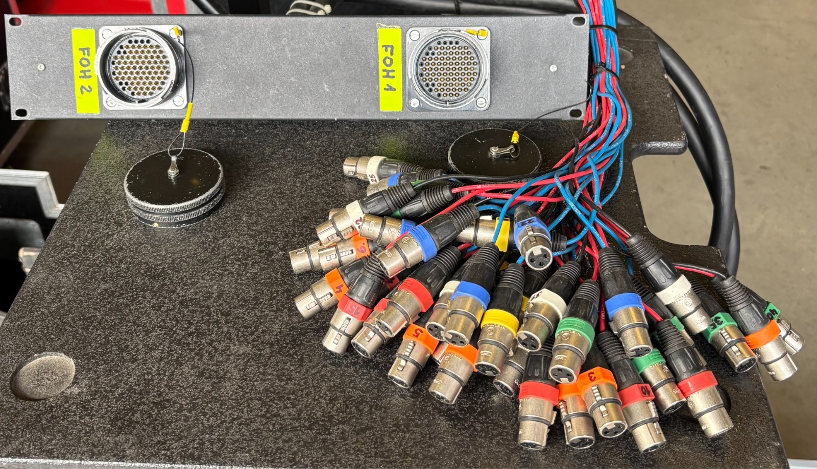2 x 150 pin adapter to 24 XLR for LK150 round connector stagebox