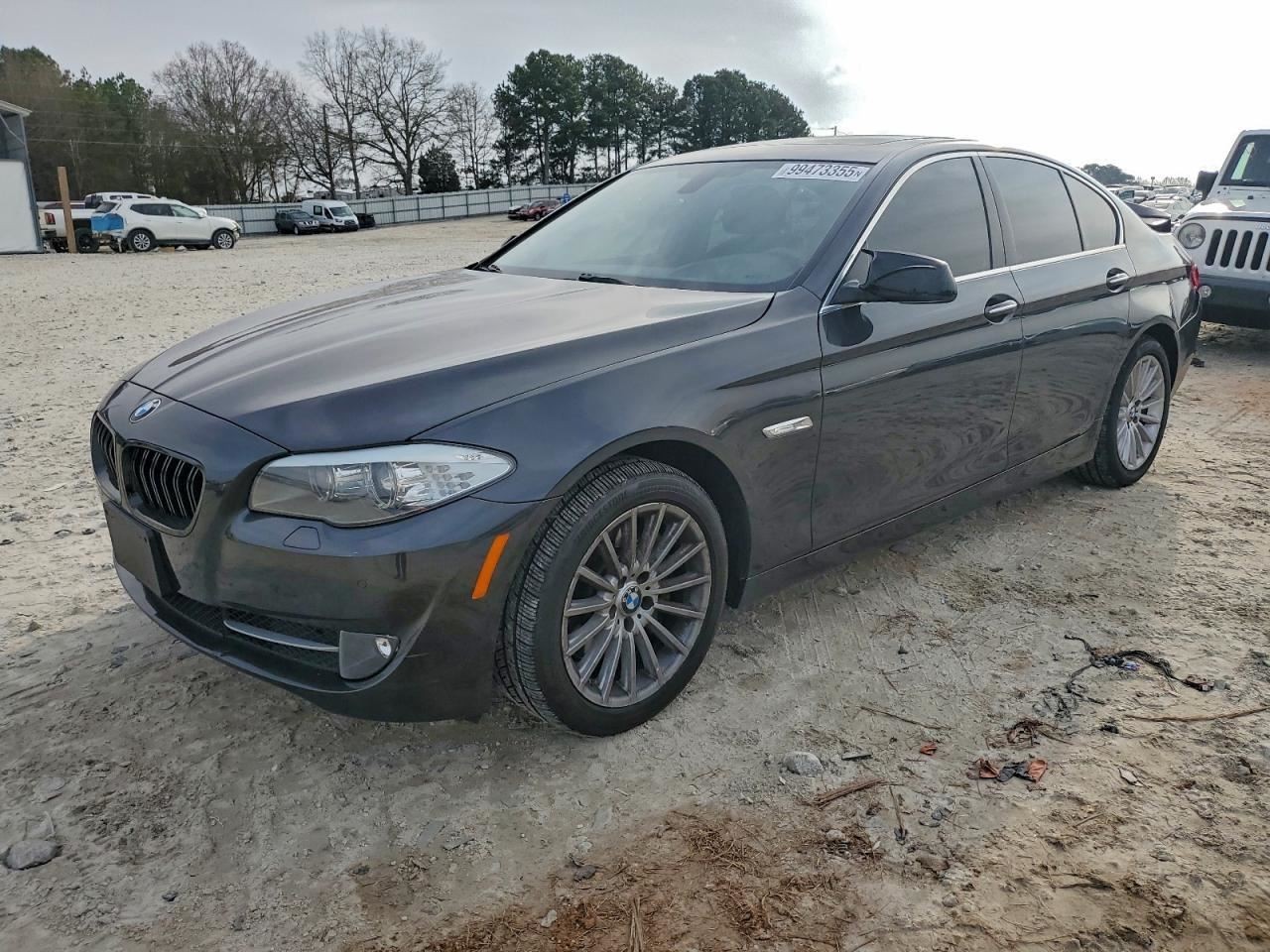 535I      2013 Glove Box 4950951