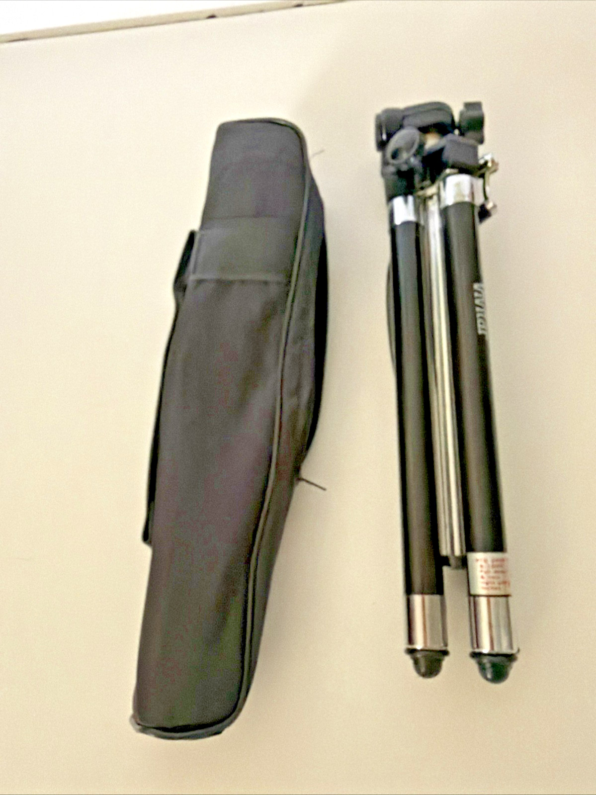 Vivitar 800 Tripod Preowned