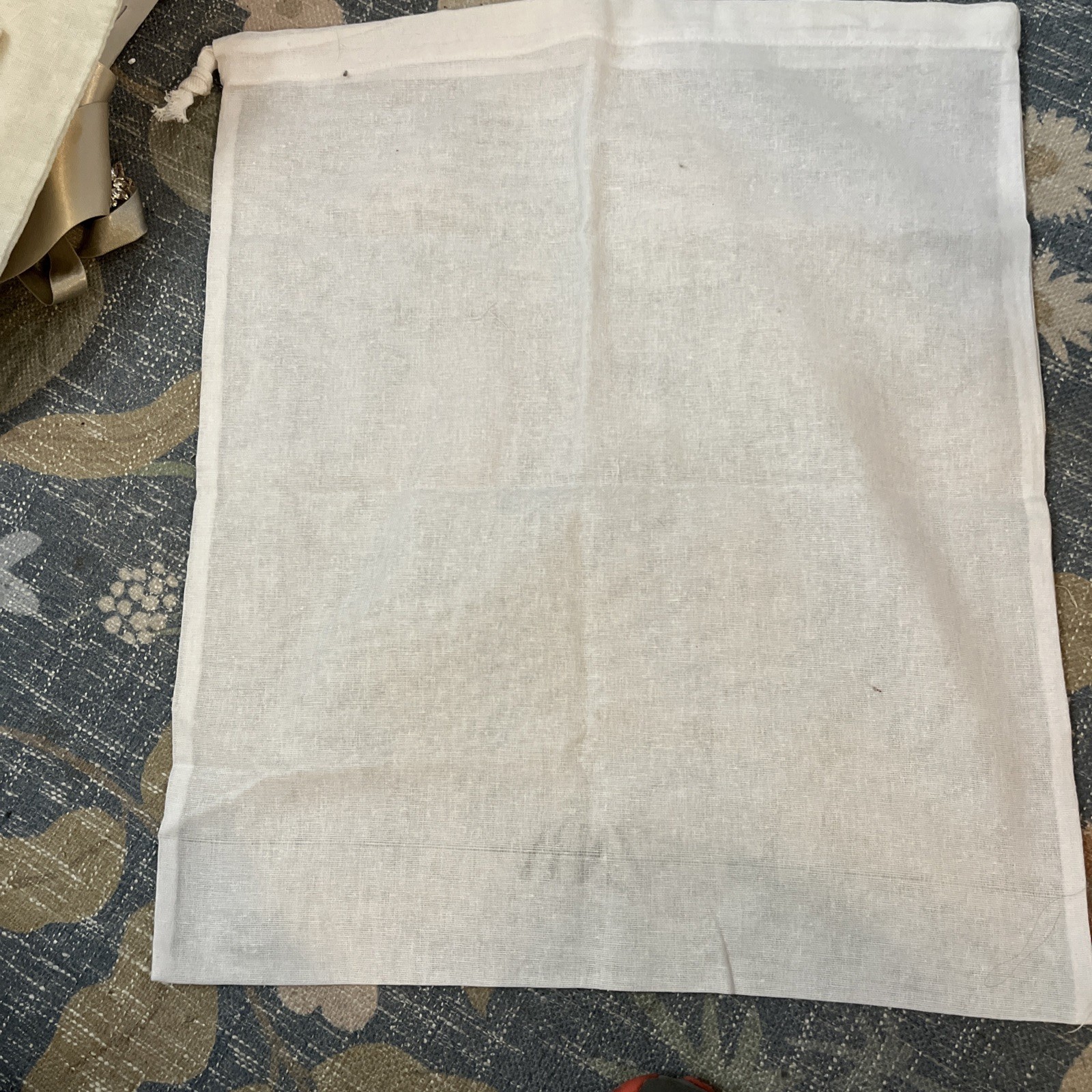 Zara Large White Thin Dust bag