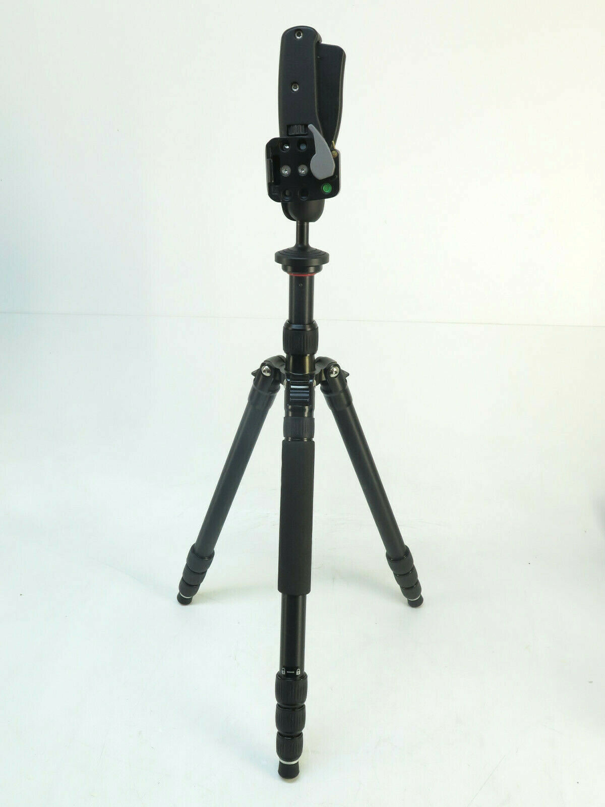 Photography 3 Section Tripod w/ Pistol Grip Ballhead similar to Manfrotto 322RC2