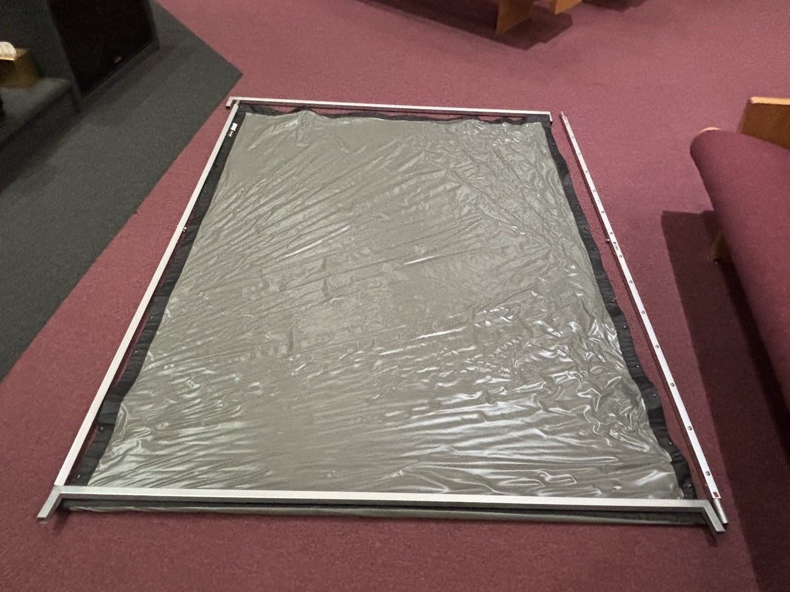 Da-Lite Perm Wall projector screen