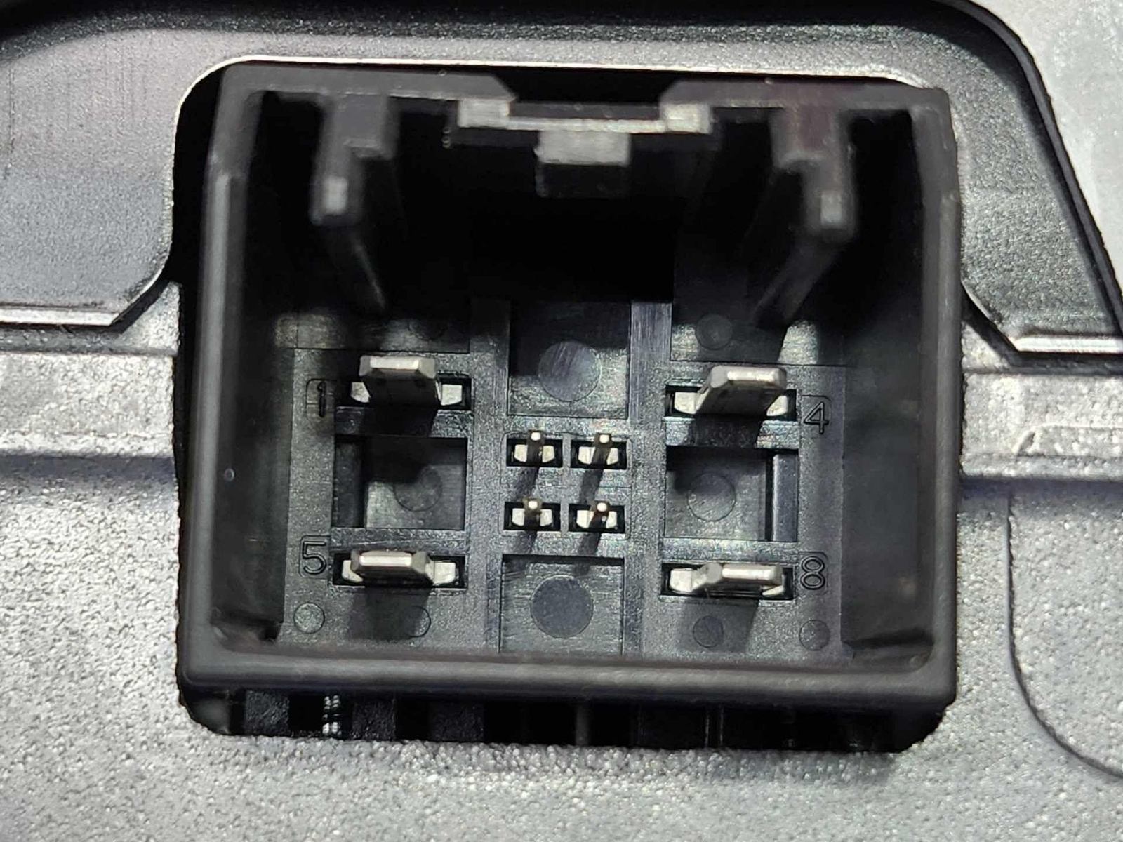 18-22 Jeep Compass Power Inverter Module Genuine OEM 68202292AA