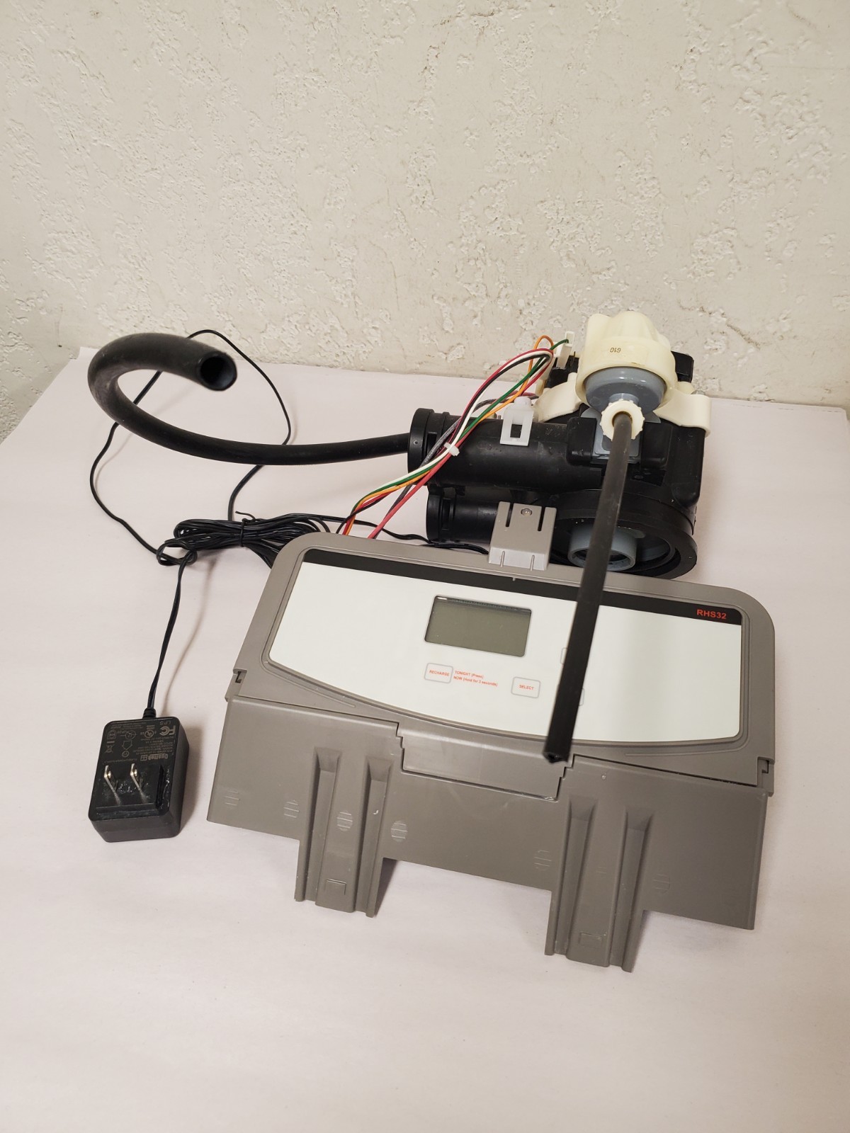 *FOR PARTS* Rheem RHS32 Water Softener Control Board Assembly USED