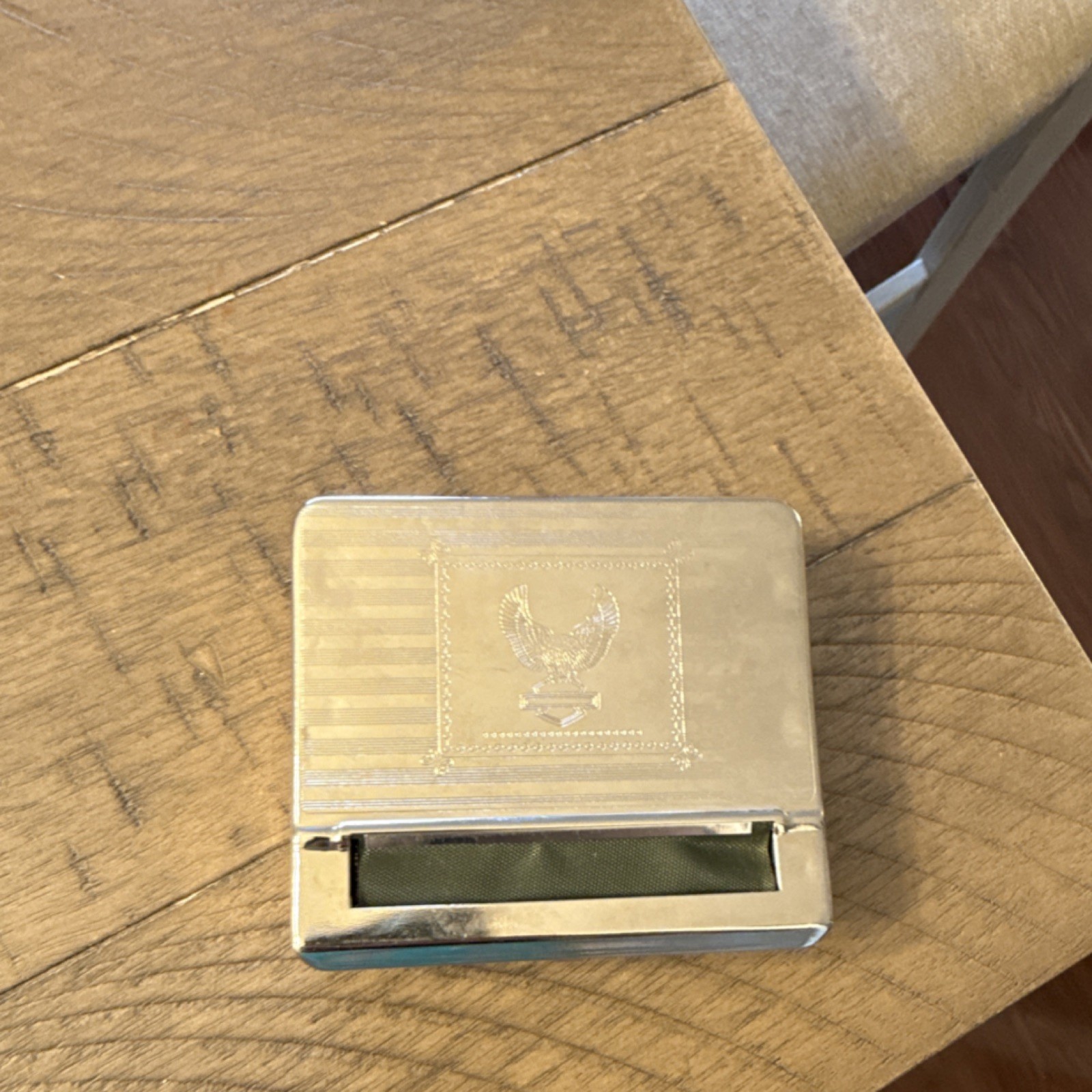 Metal Tobacco Cigarette Roller with Eagle Design