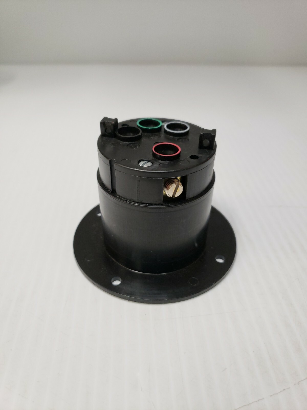 Marinco Turn & Pull Component