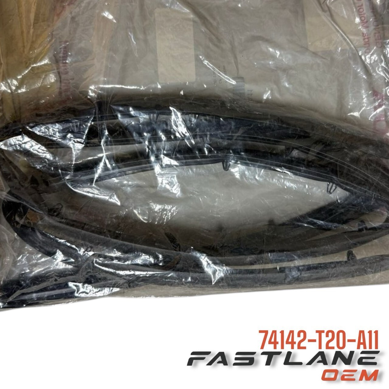 2022-2023 HONDA CIVIC HOOD SEAL HUB RUBBER NEW OEM 74142-T20-A11