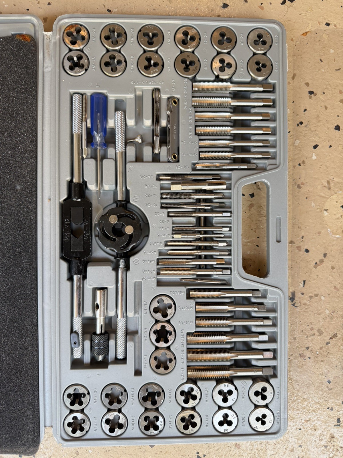 Tap & Die Set SAE & Metric Threading Tool Kit with Case – Complete Set
