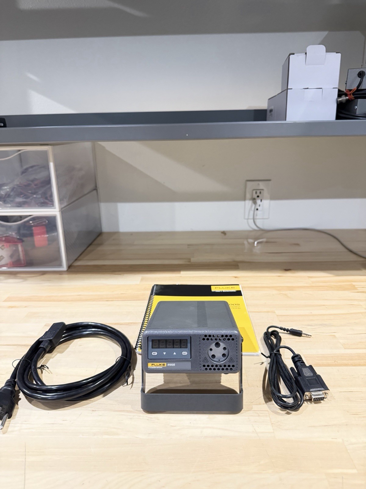 FLUKE CALIBRATION 9100S DRY WELL TEMPERATURE CALIBRATOR FREE SHIPPING