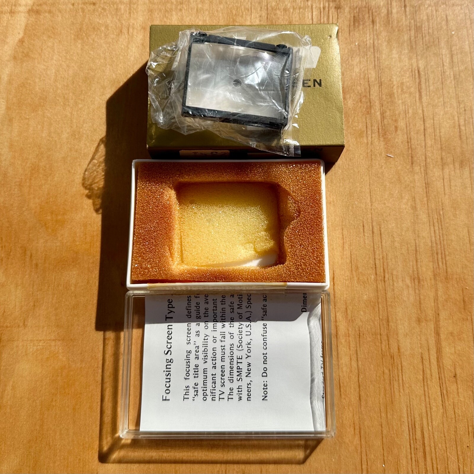 MINT New Old Stock Nikon Focusing Screen Nikon Type TV  with Case, Insert & Box