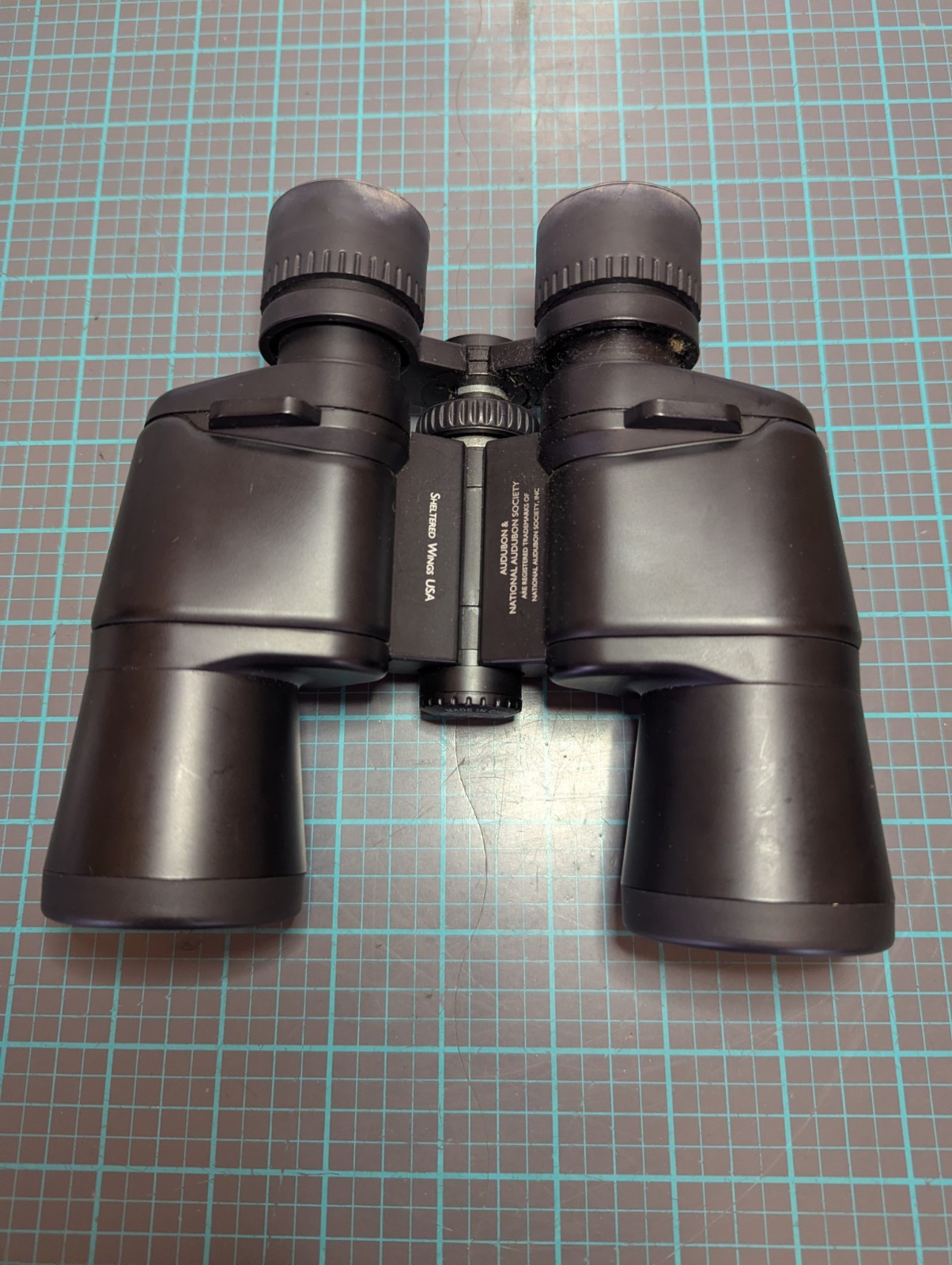 Audubon Binoculars 8 x 40 Sheltered Wings USA  Black