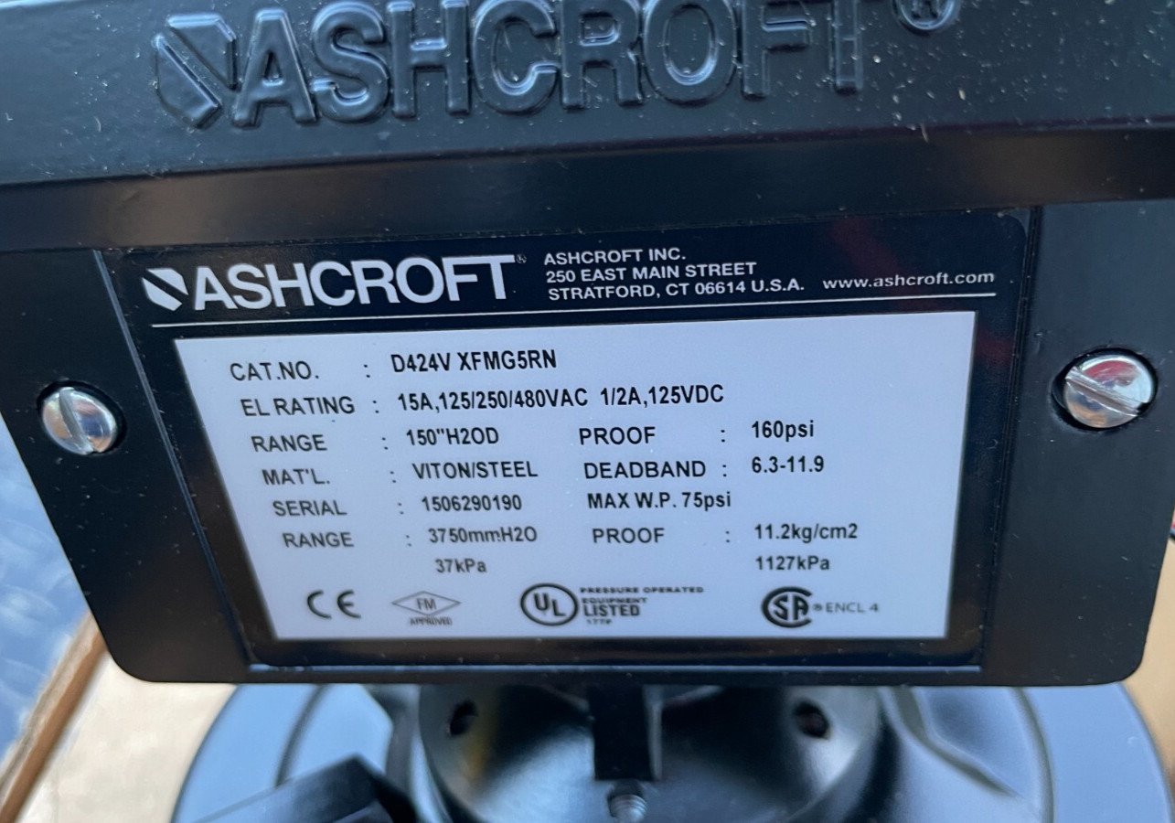 ASHCROFT D424V XFMG5RN 150" pressure switch 15A - Viton / Steel material