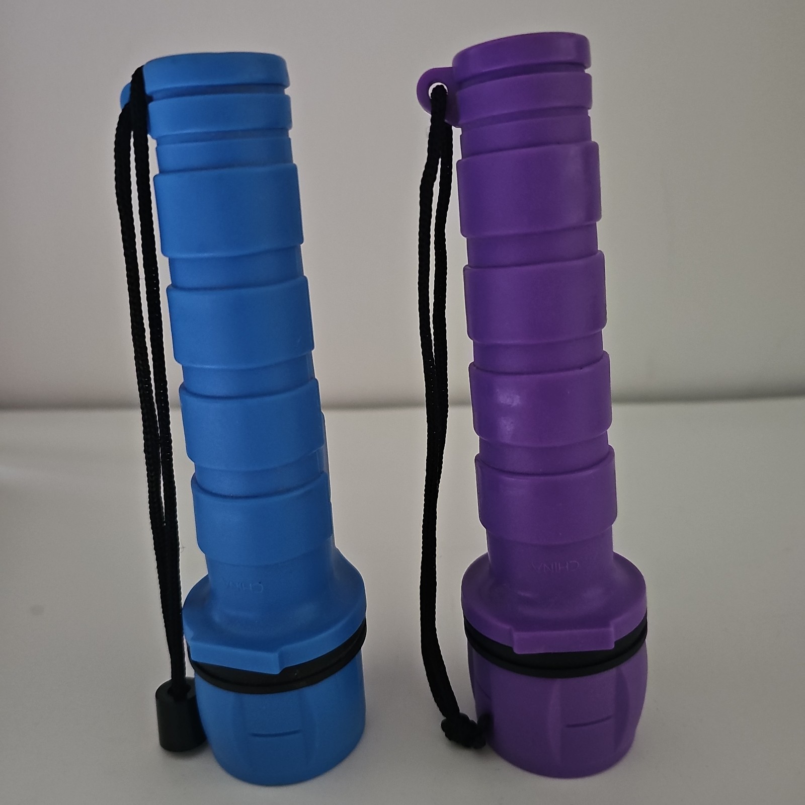 Dorcy Flashlight LED Active Series 2 Lights Blue & Purple 6" Lightweight Durable