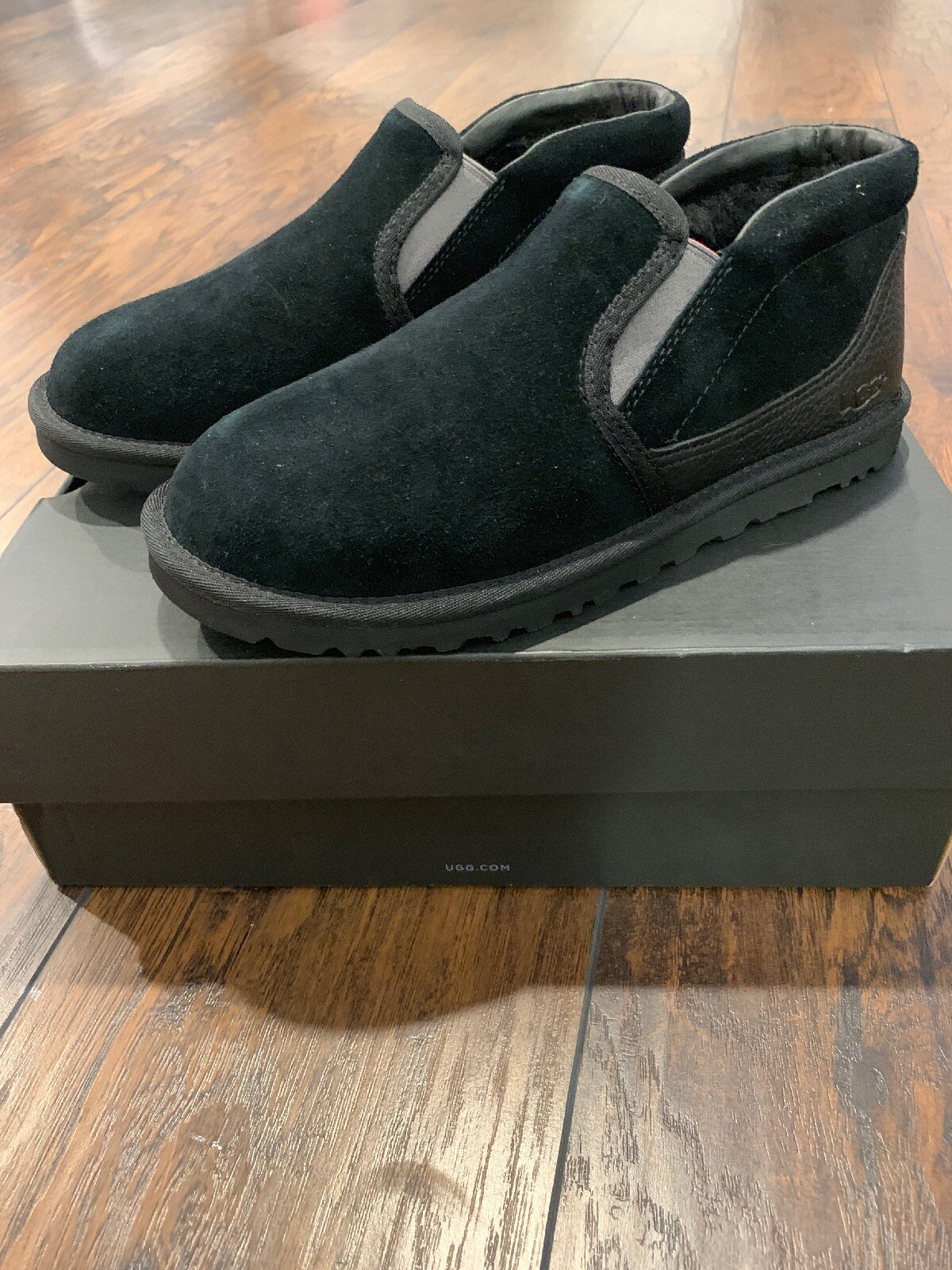 ugg slippers Saize 7 For Men