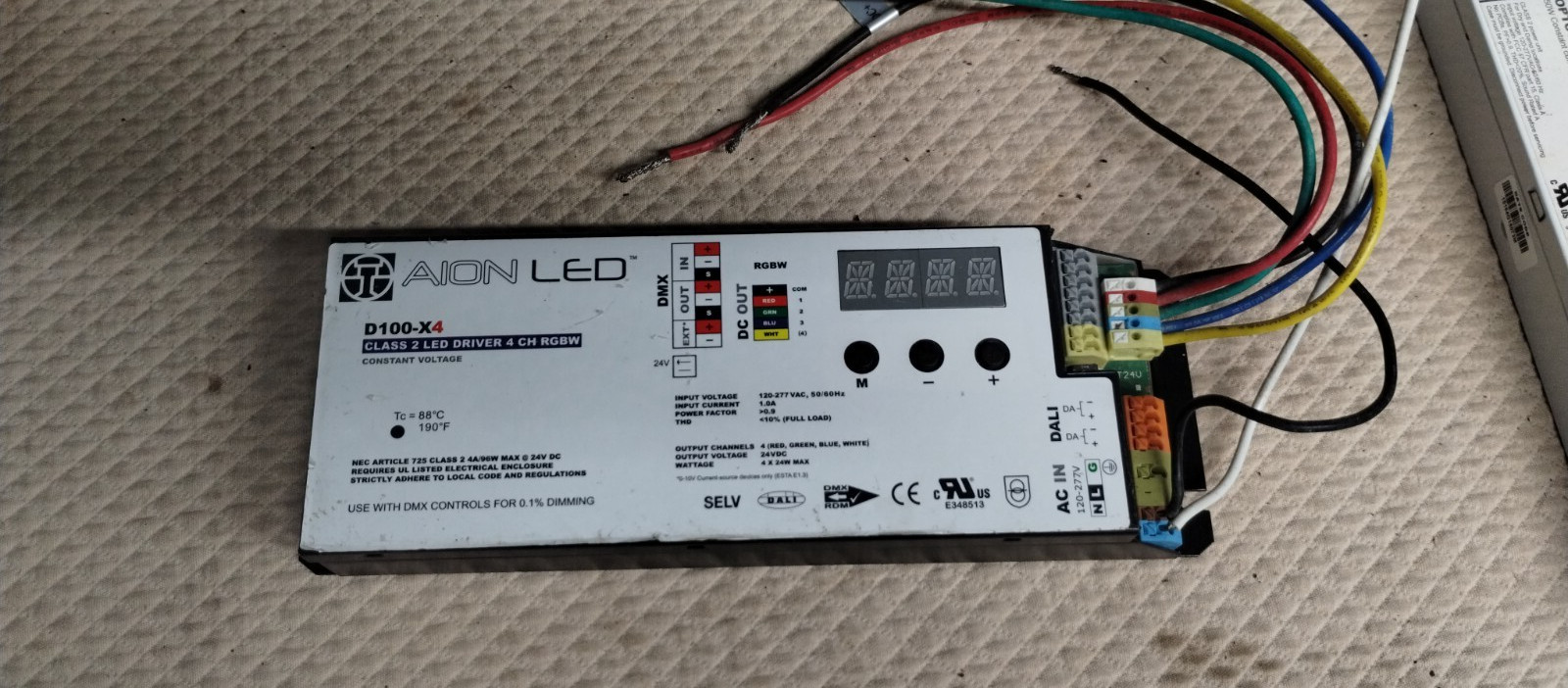 D100-X4 class to LED driver 4 channel RGBW