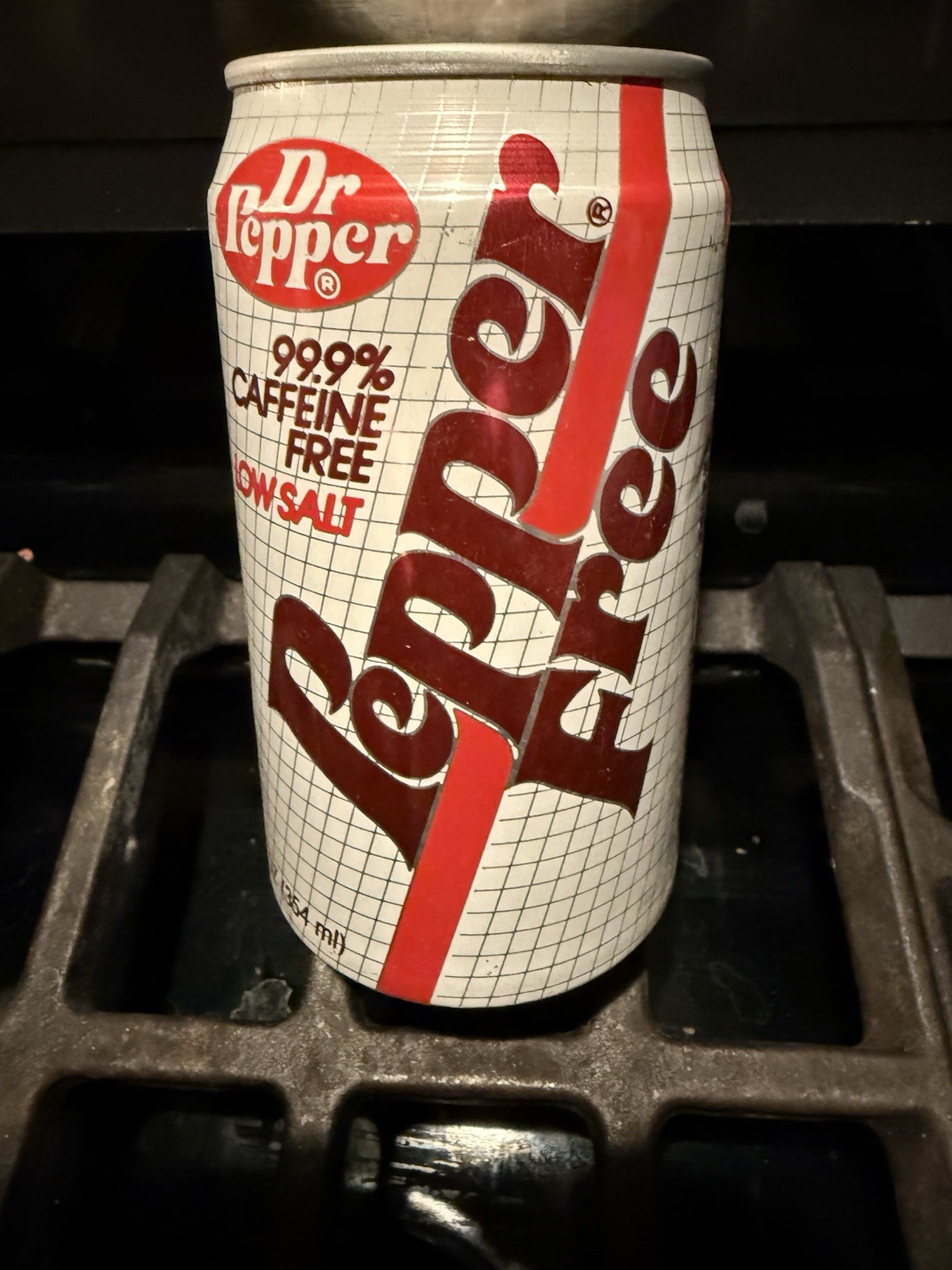 DR. PEPPER FREE  SODA  🥤   Can 🥤ELUSIVE