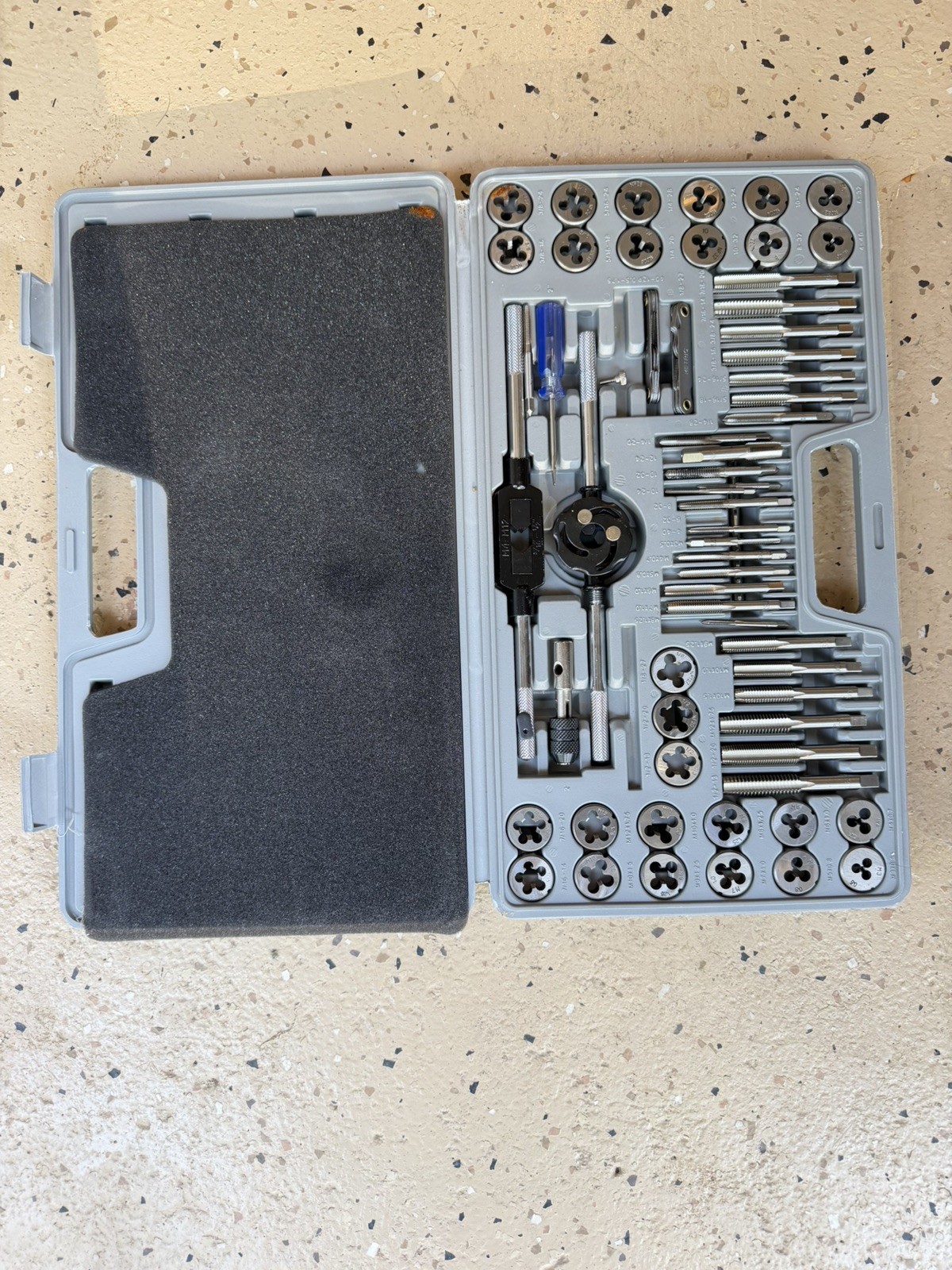 Tap & Die Set SAE & Metric Threading Tool Kit with Case – Complete Set