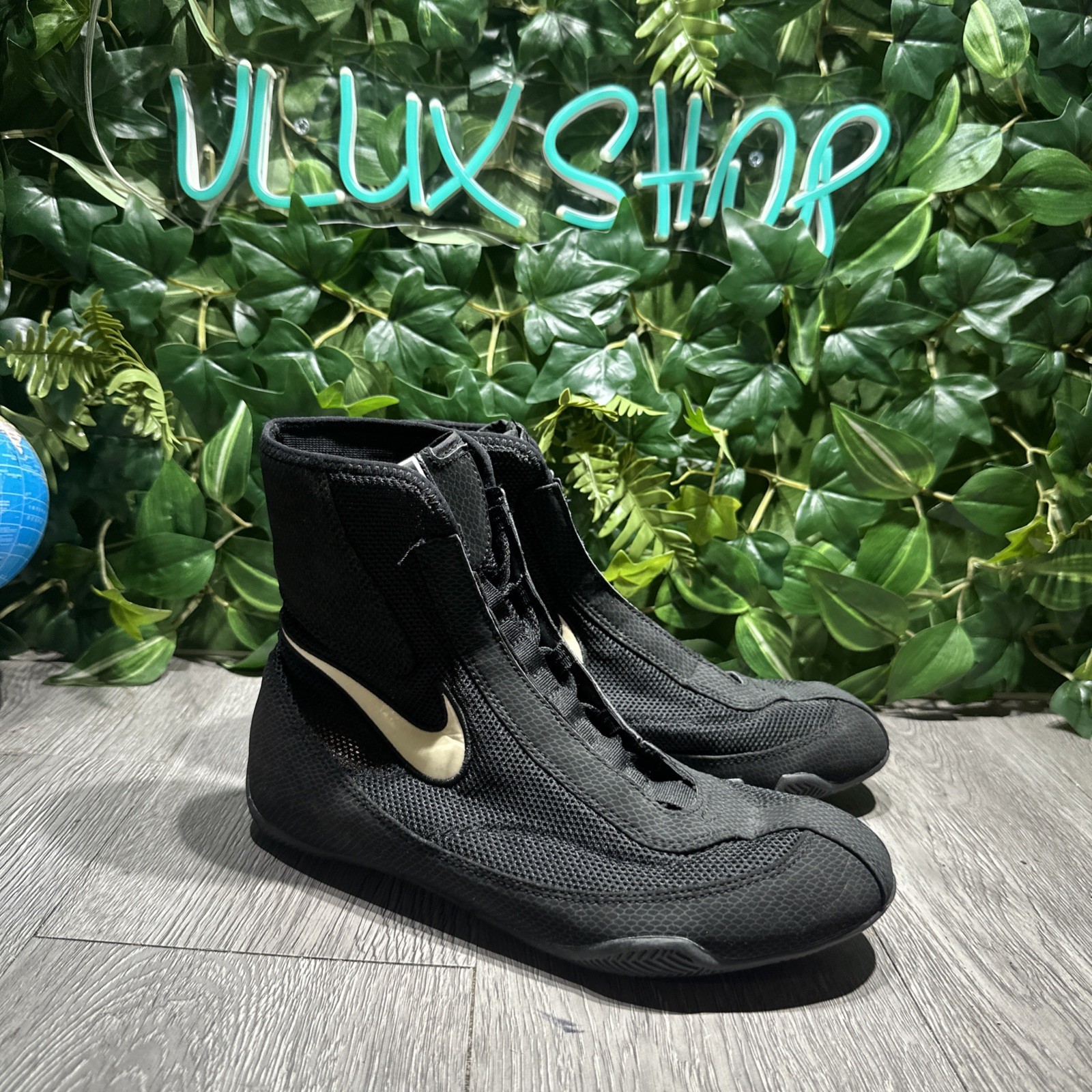 Nike Machomai MMA Boxing Shoes Men's Size 7.5 Black White RARE