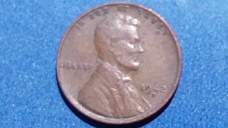 1942-D Circulated Lincoln Wheat Cent, Ships Free.