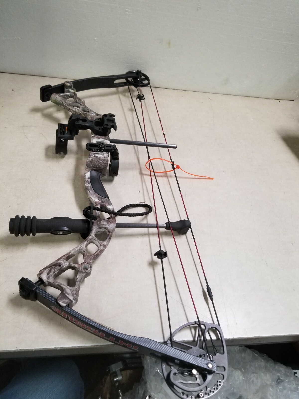 BlackOut Intrigue XS Compound Bow 23-30" Draw Weight 70lbs