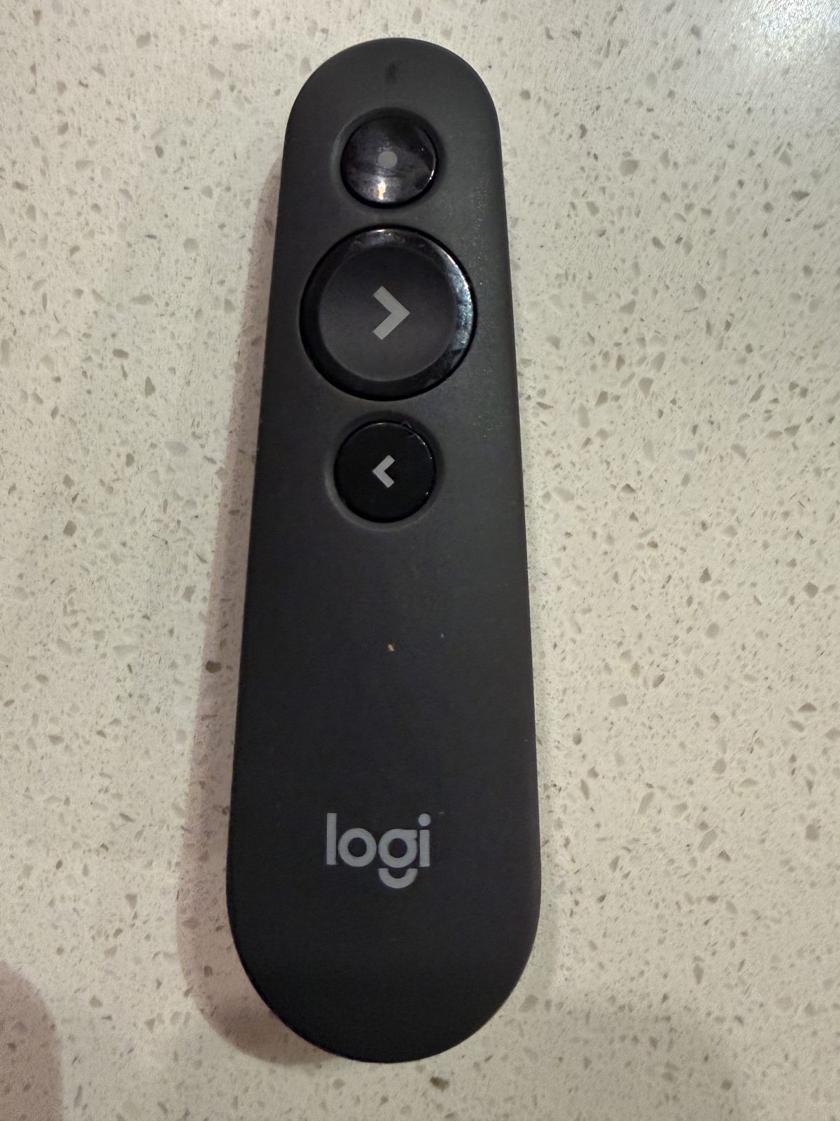 Logitech R500s Wireless Presenter Laser Pointer PowerPoint Clicker w/ Receiver
