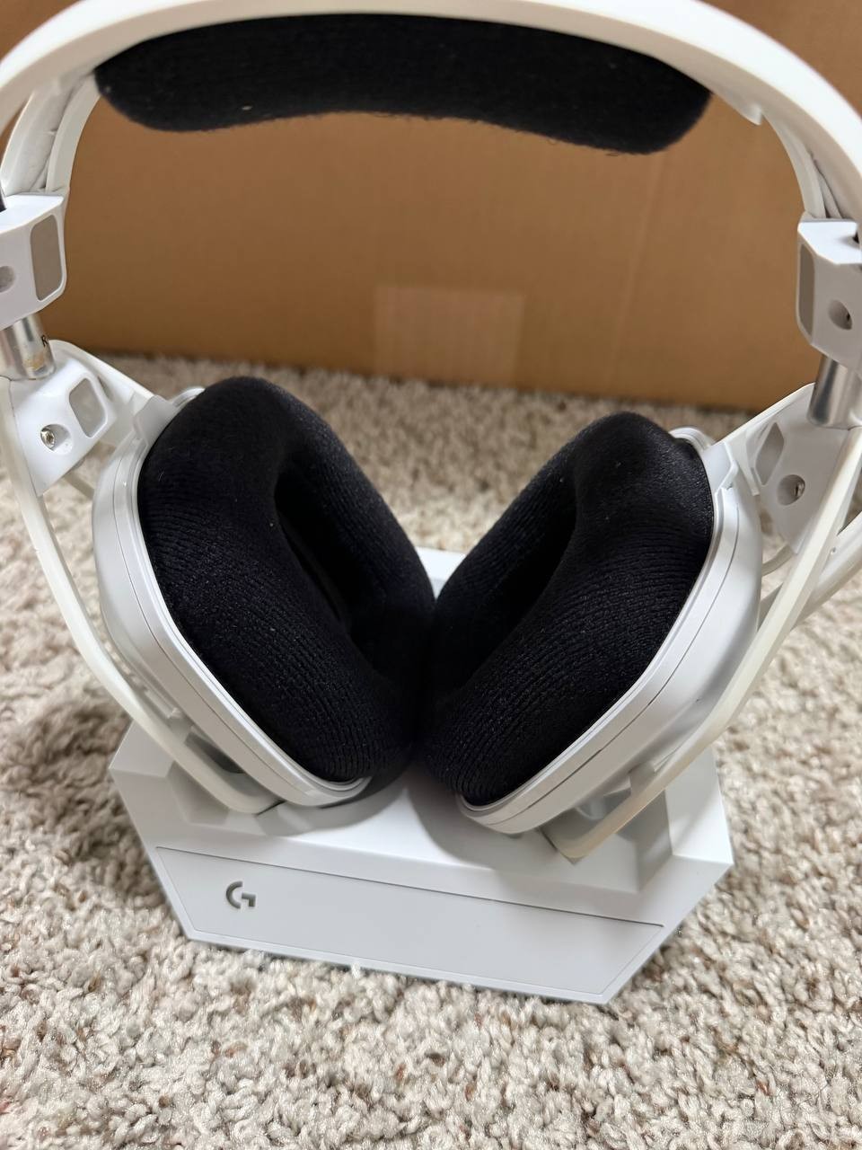 Logitech Astro A50 X LIGHTSPEED Wireless Gaming Headset + Base Station - White