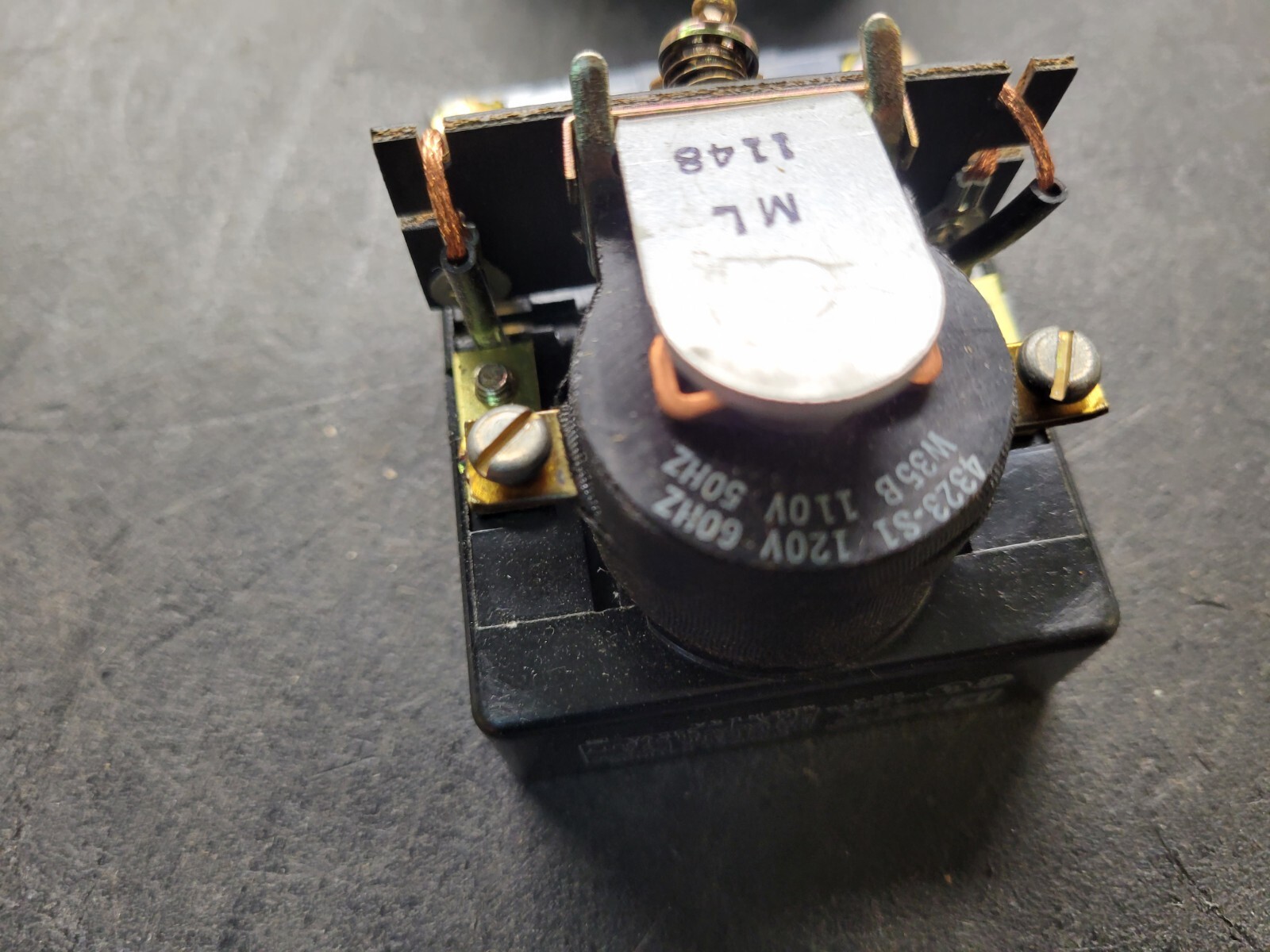 Square D 8501 CO-2 AC Control Relay.