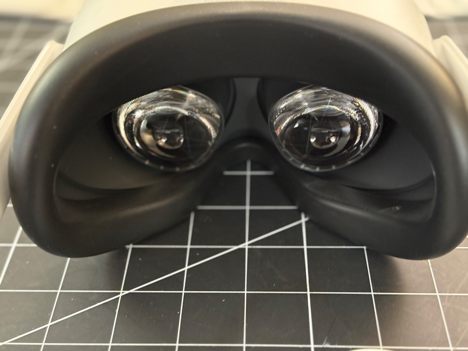 Mint Working 64GB Meta Oculus Quest 2 Headset Only. Plug and Play replacement.