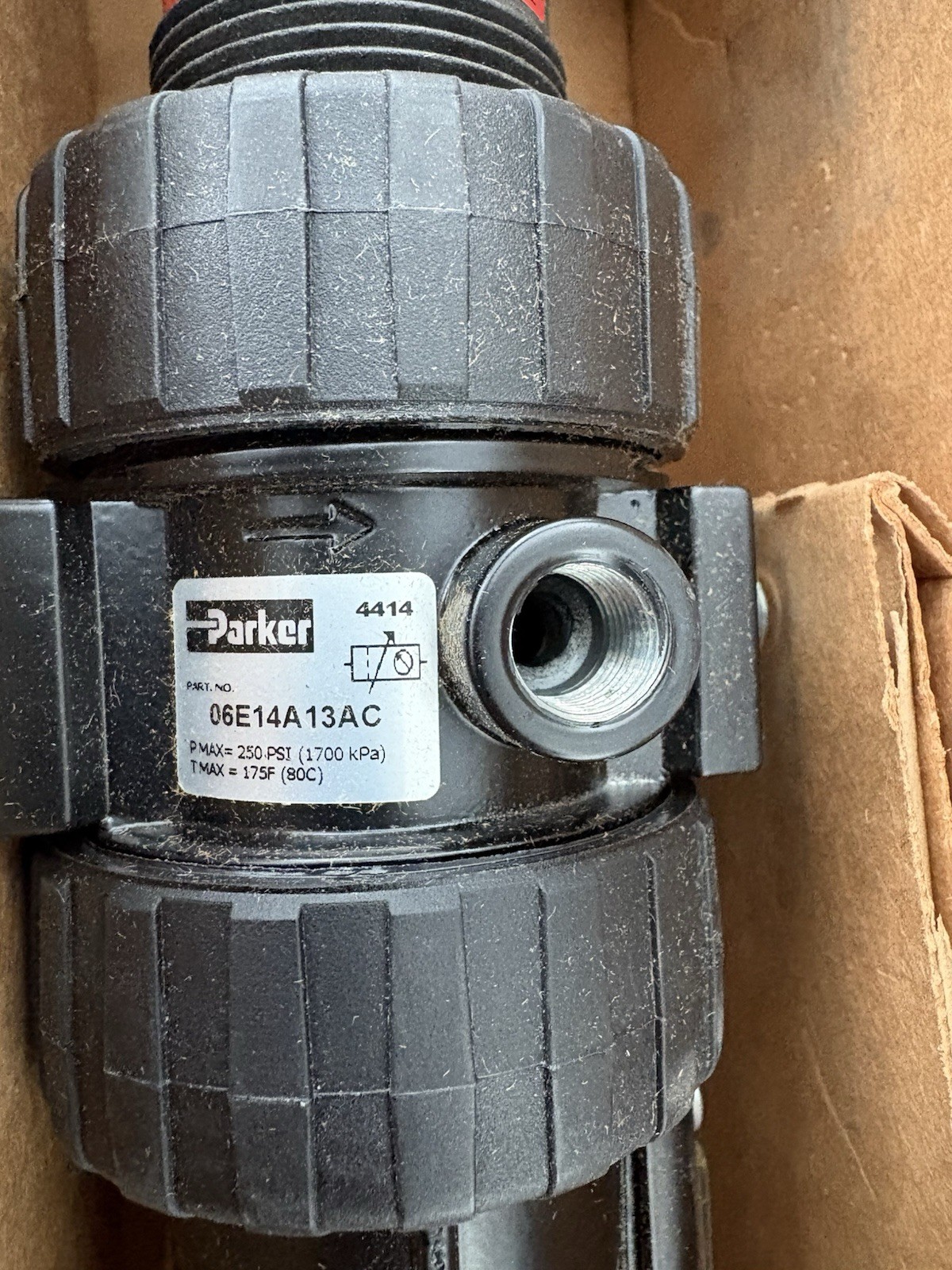 NEW PARKER 06E14A13AC FILTER /REGULATOR