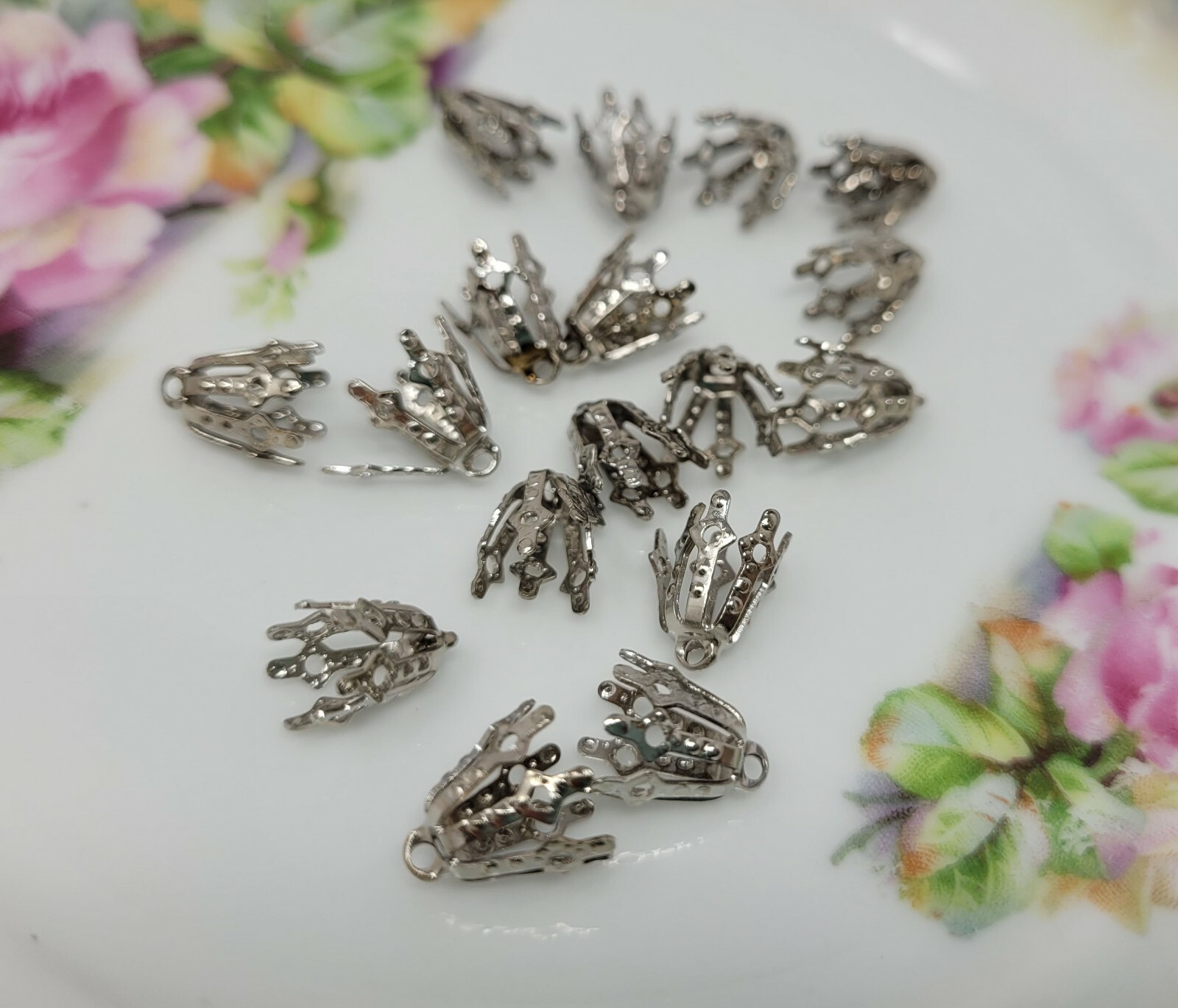50 pcs VTG Silver Tone Filigree Bell Bead Cones Caps 5mm Tulip Victorian Beading