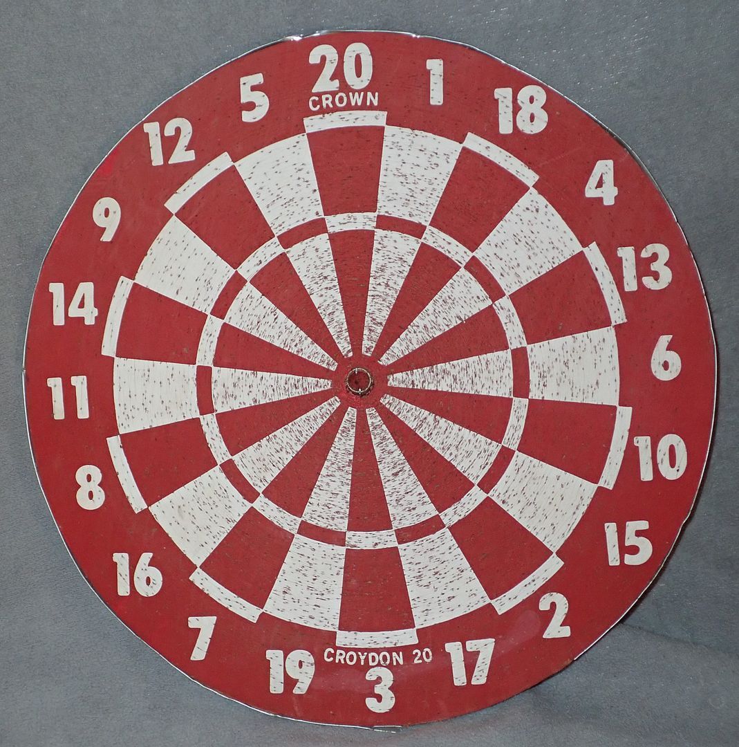 Vintage  Rare Crown Croydon 20  Red  Dart Board Dartboard Baseball Taiwan